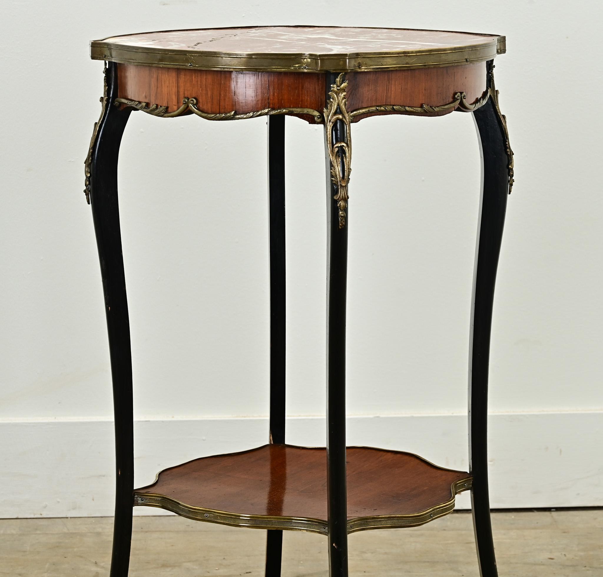 Table française du 19ème siècle de style Louis XVI en vente 1