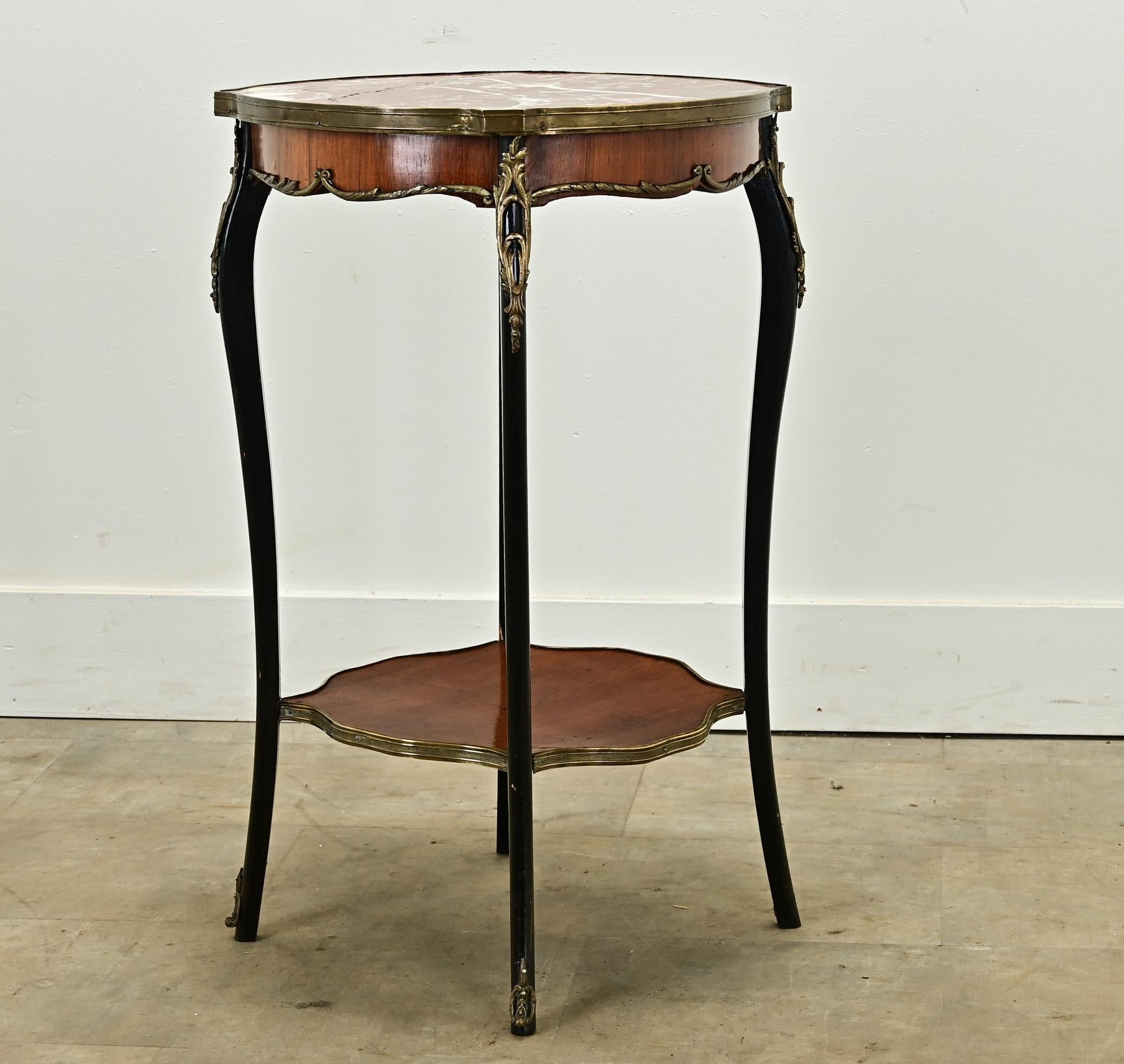 Table française du 19ème siècle de style Louis XVI en vente 2