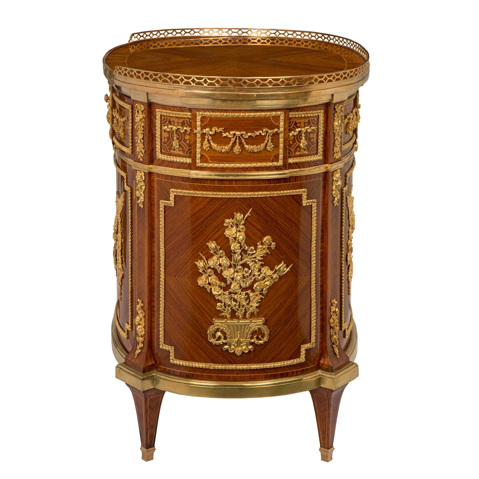 French 19th Century Louis XVI Style Tulipwood Side Table/Cabinet For Sale 2