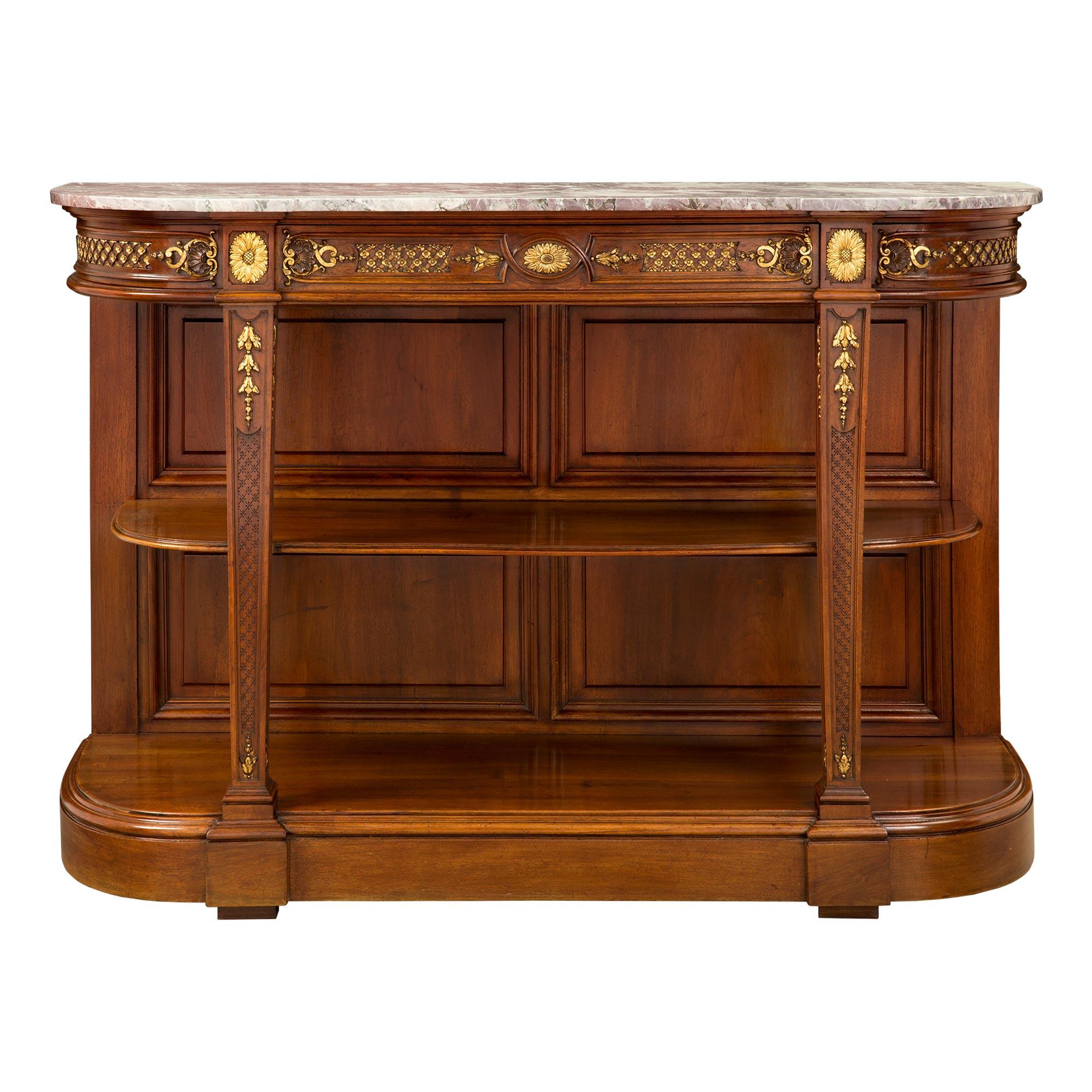 Console de style Louis XVI du 19ème siècle en noyer, bois doré et marbre Brche en vente