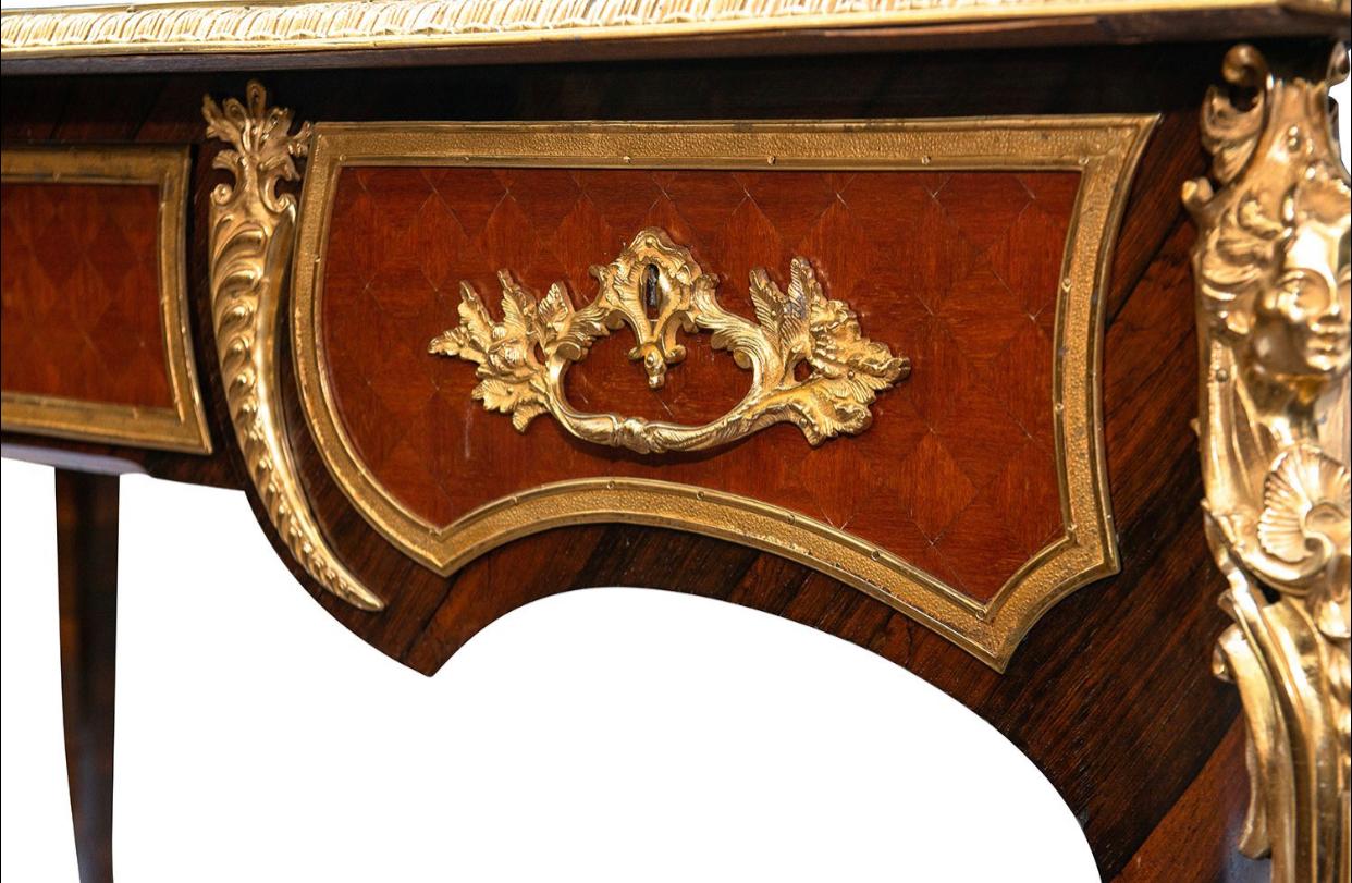 Veneer French 19th Century Louis XVI Style Writing Table For Sale