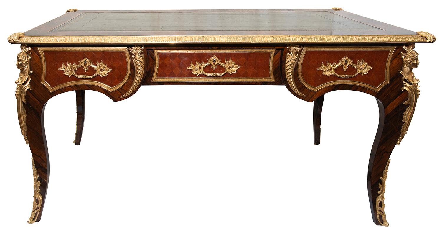 French 19th Century Louis XVI Style Writing Table For Sale 2