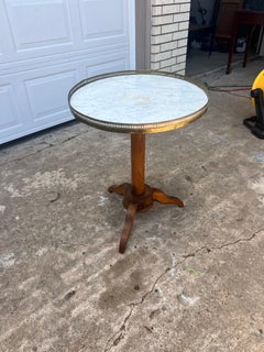 French 19th Century Louis XVI Walnut Round Bouillotte Marble Top Side Table