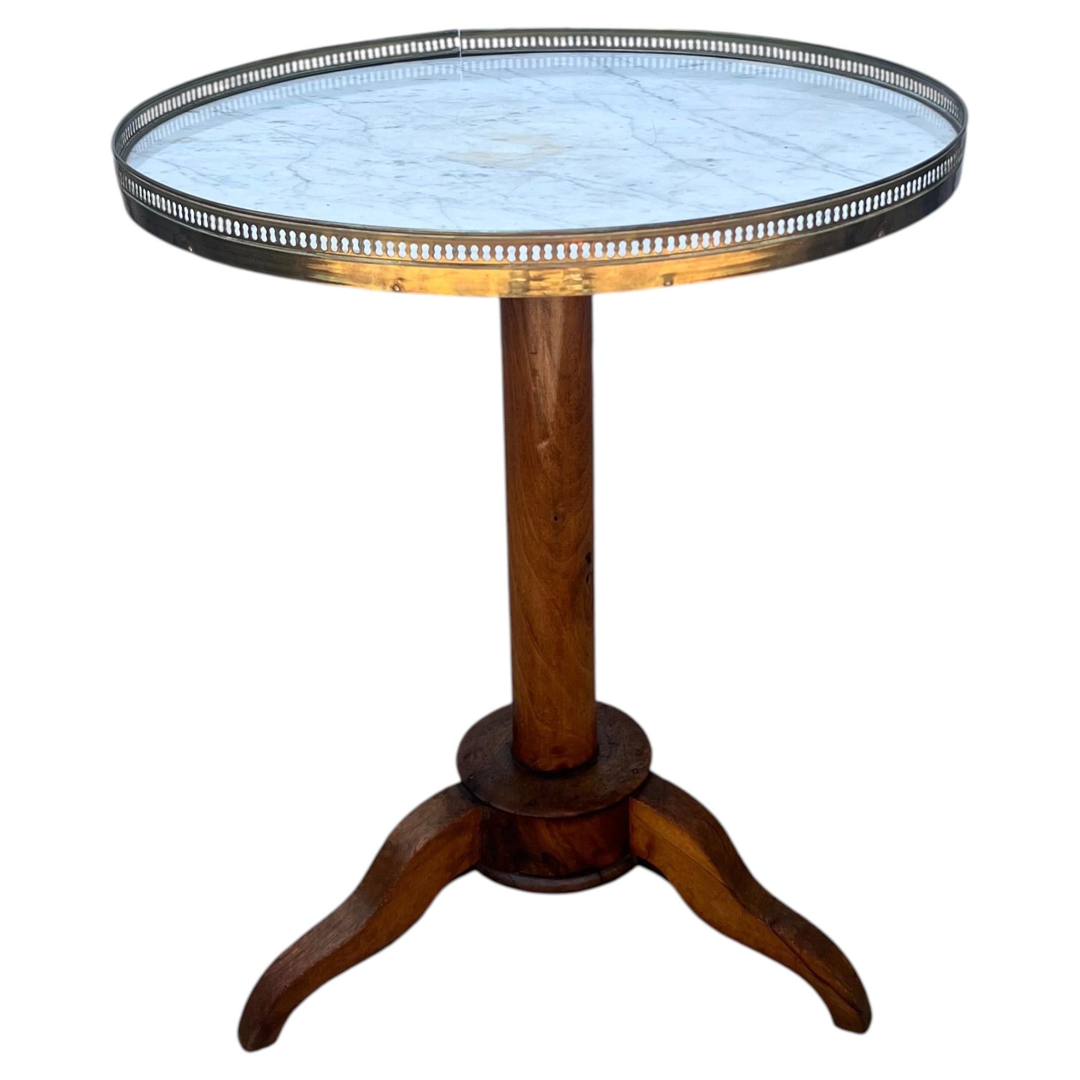 French 19th Century Louis XVI Walnut Round Bouillotte Marble Top Side Table