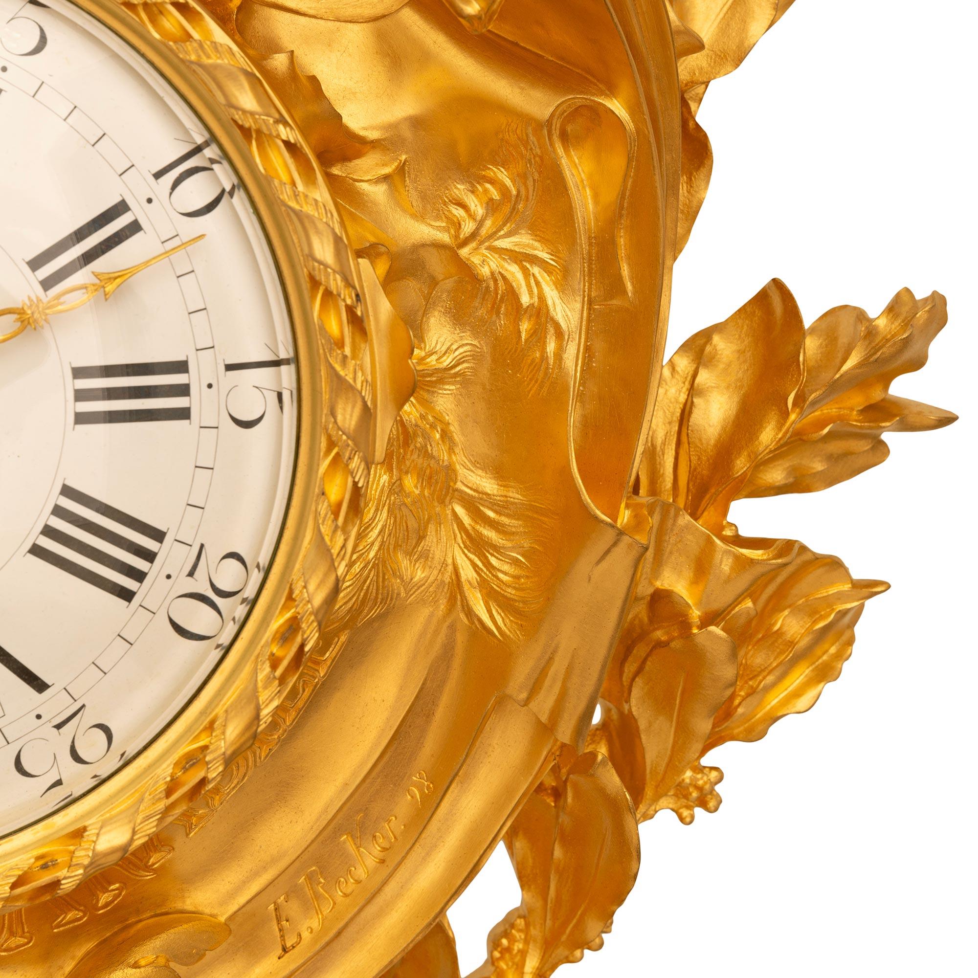 Orologio a cartello francese del XIX secolo Luigi XVI/XV secolo in ormolu in vendita 3