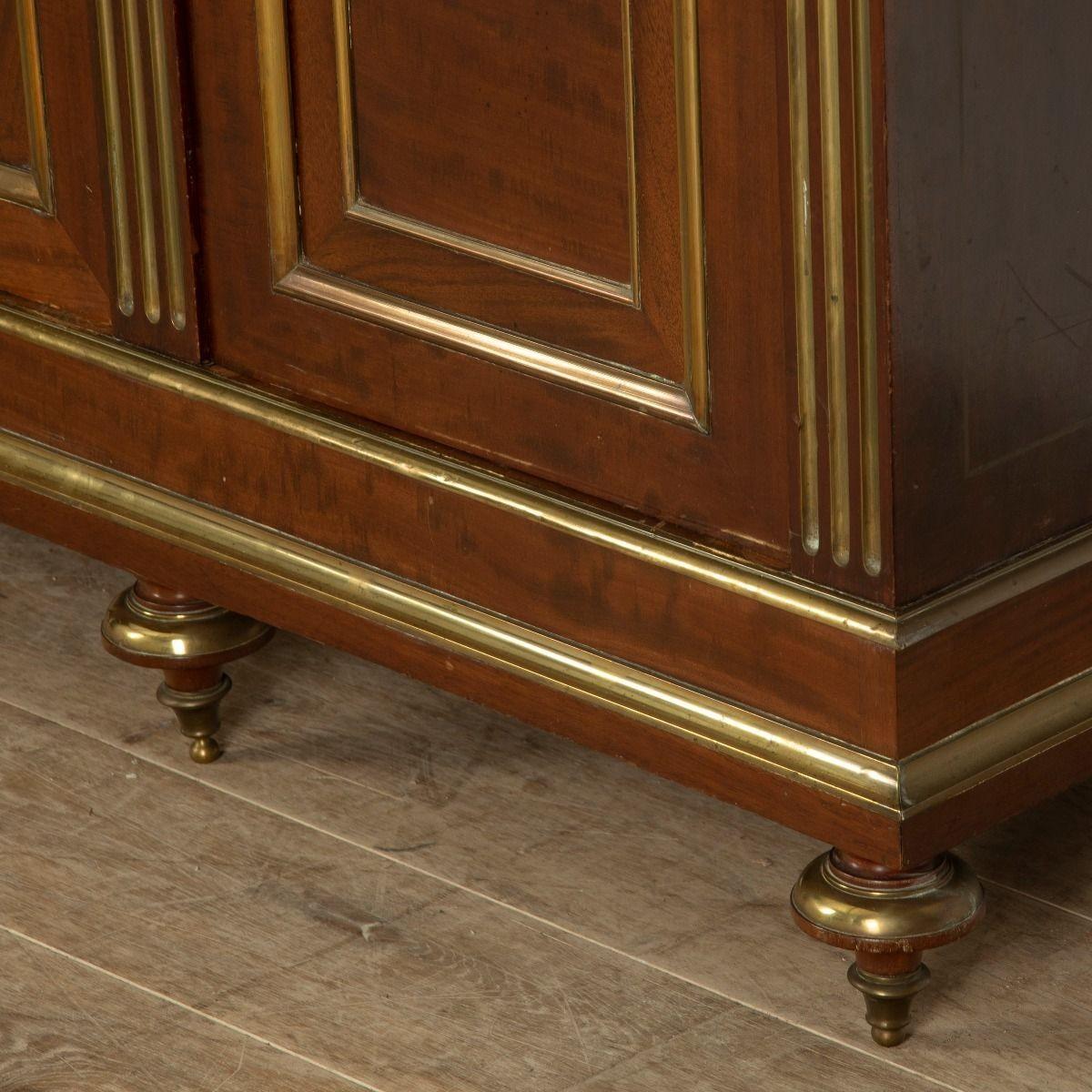 French 19th Century Mahogany and Brass Bookcase For Sale 4