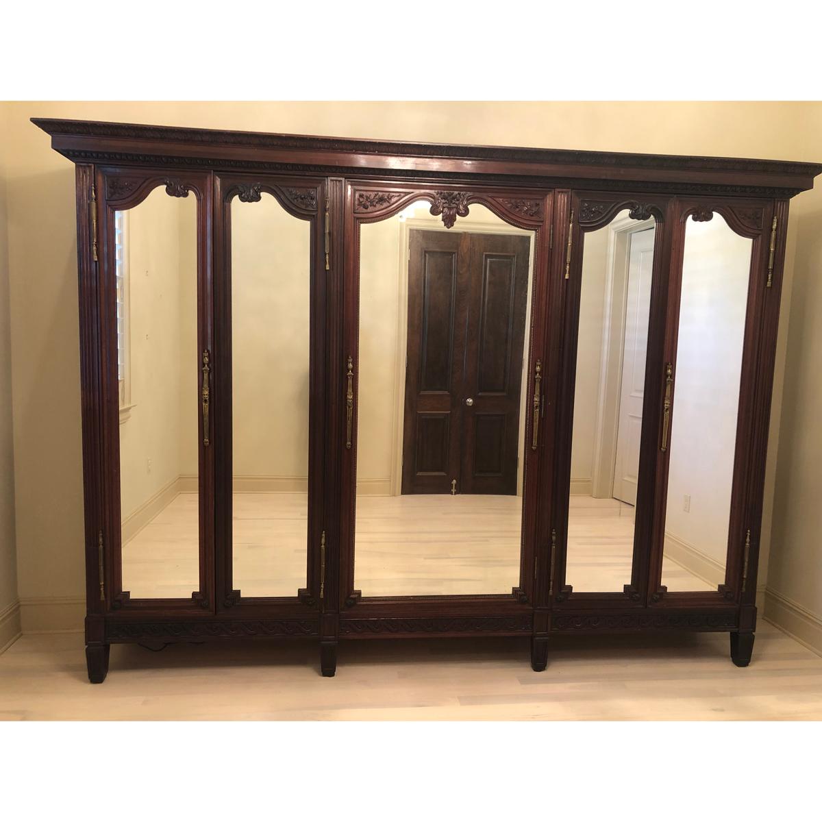 French 19th Century Mahogany Armoire 8