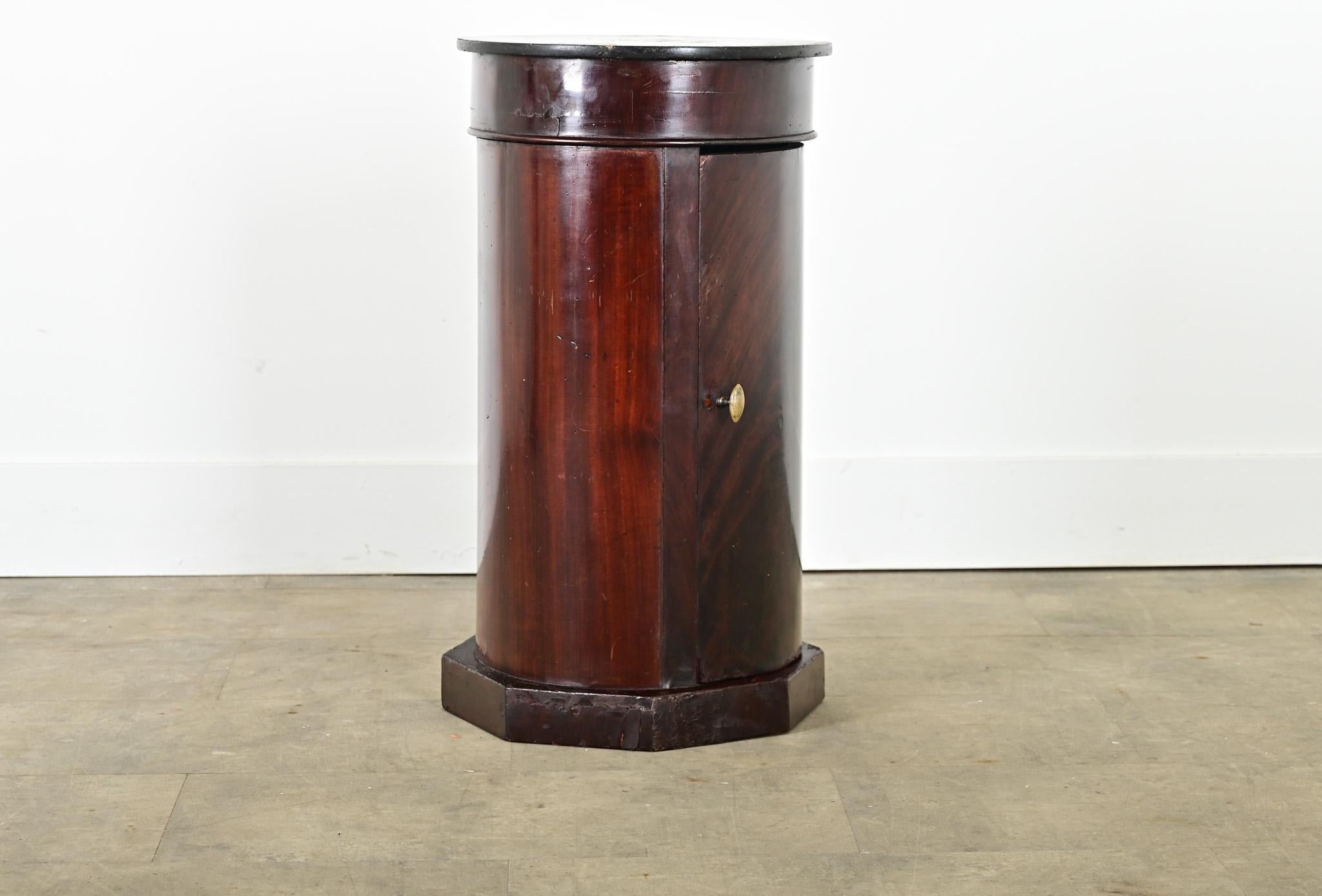 French 19th Century Mahogany Bedside Cabinet 3