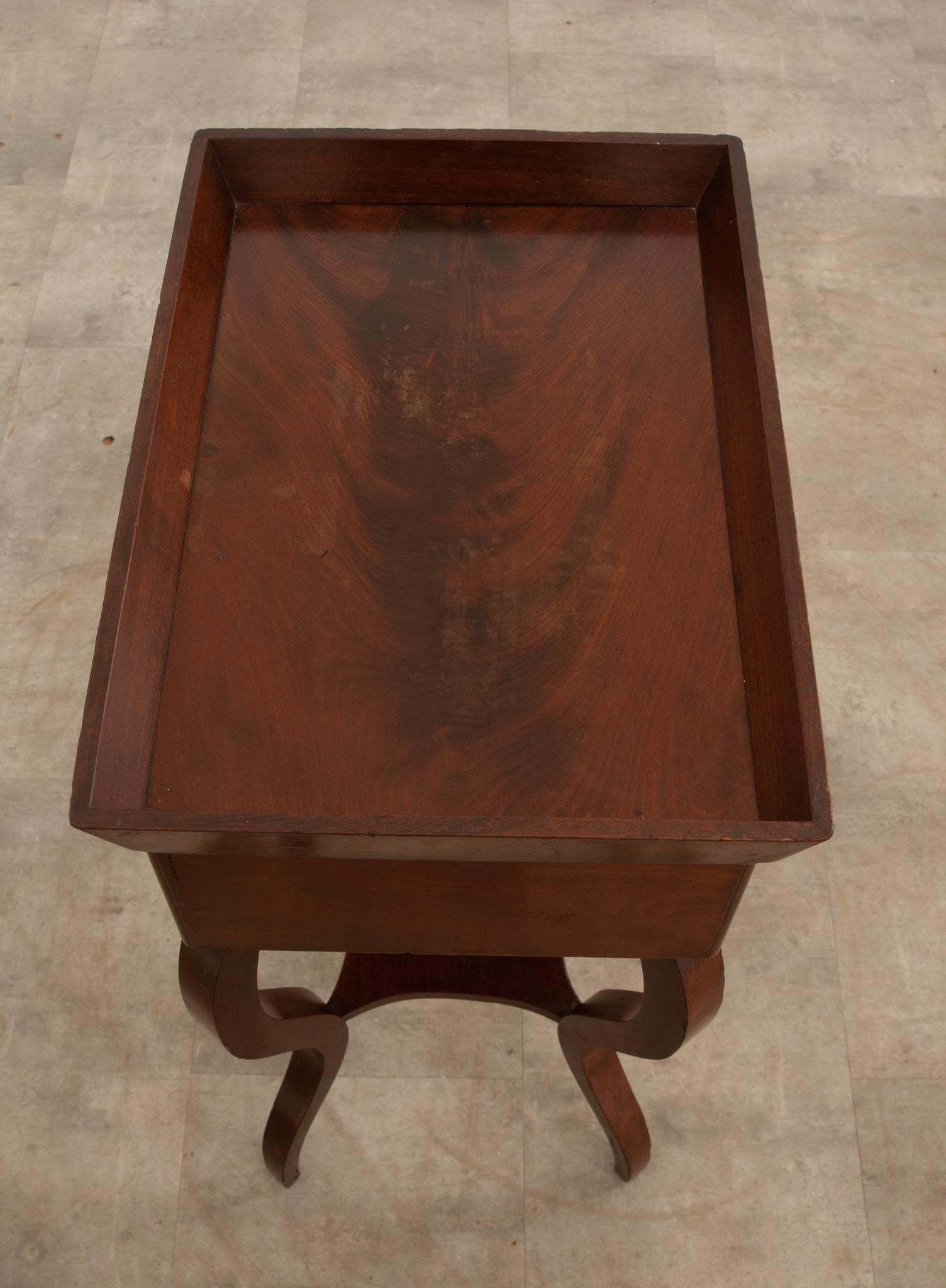 French 19th Century Mahogany Commode Table In Good Condition In Baton Rouge, LA