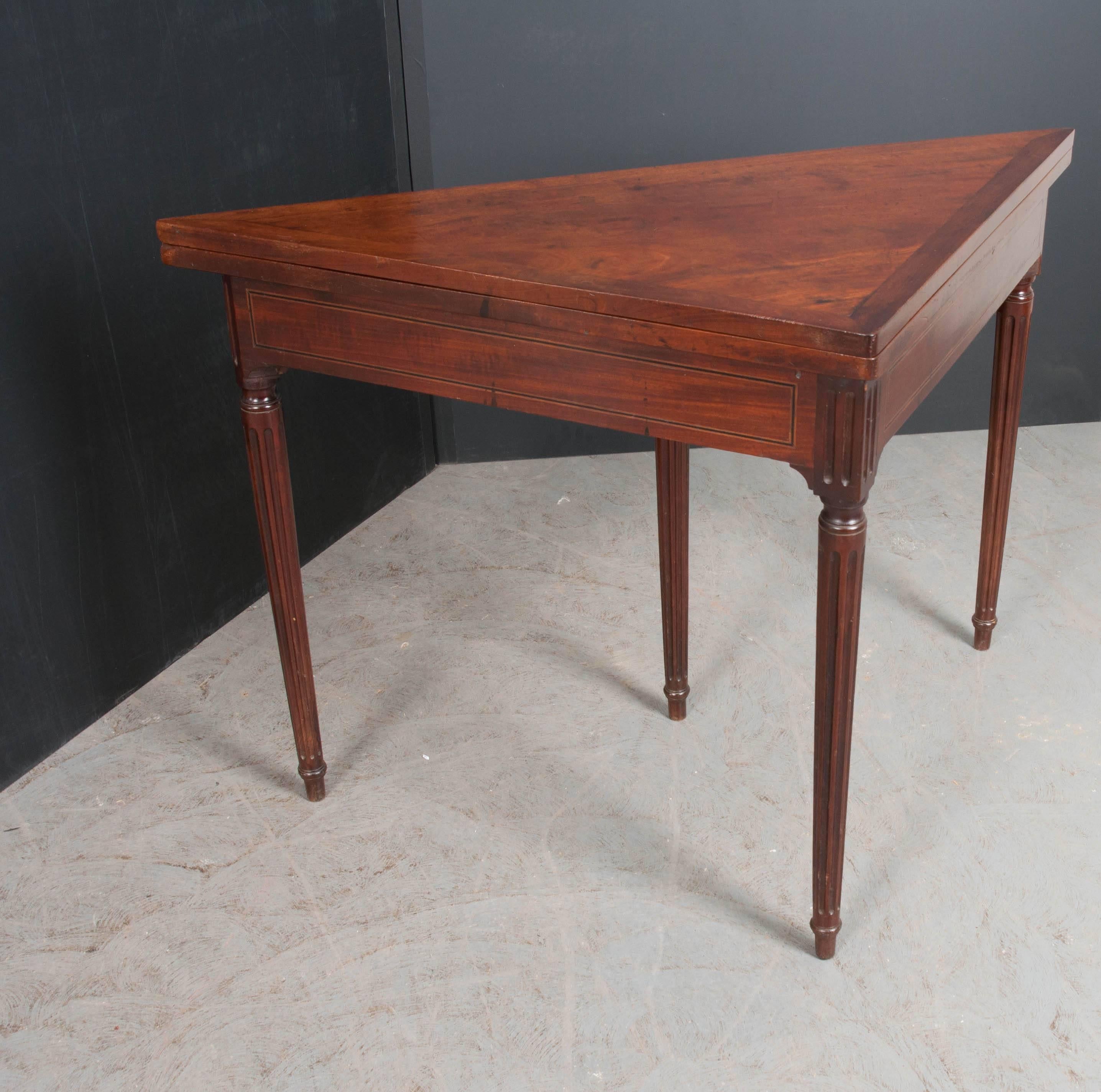 French 19th Century Mahogany Corner Card Table 3