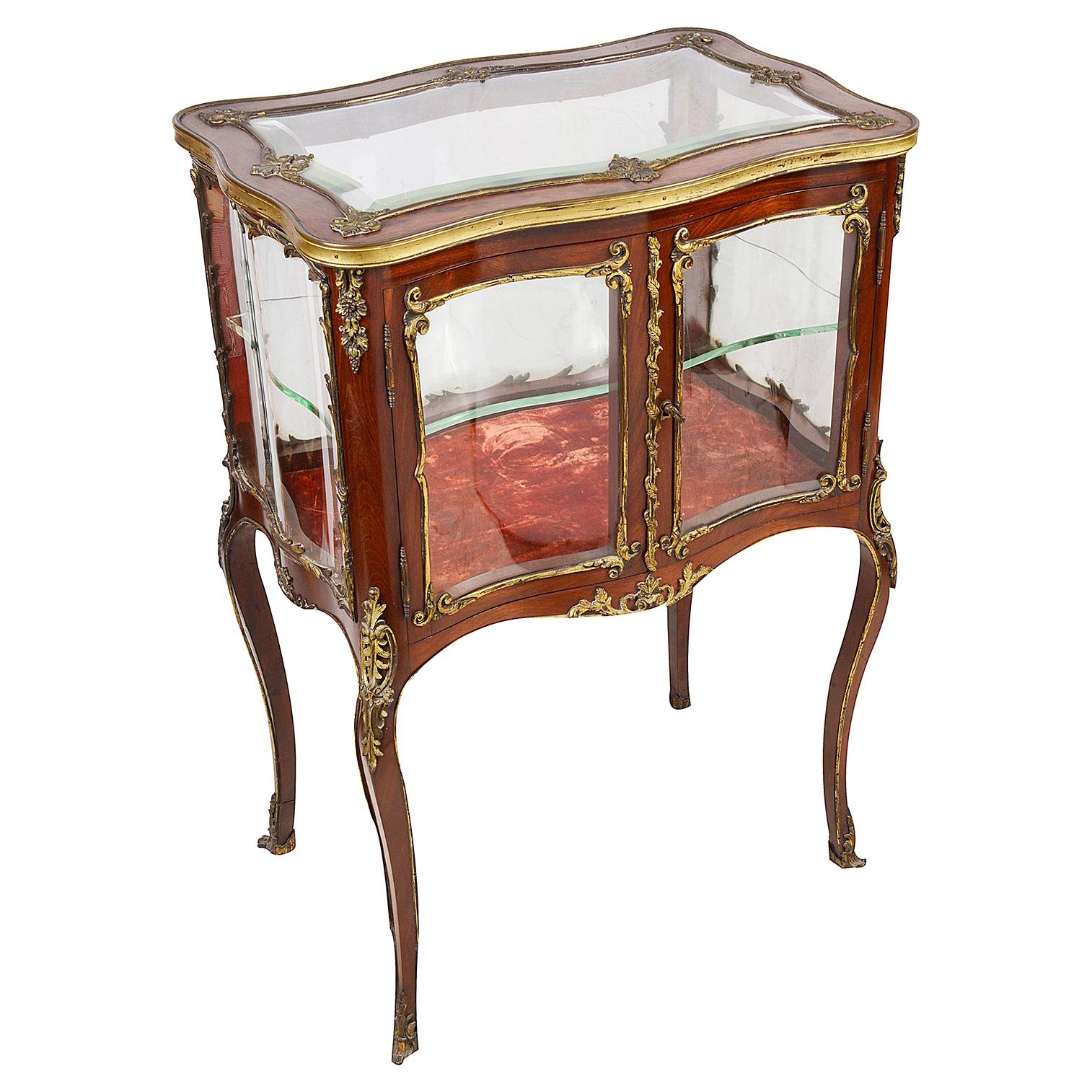 French 19th Century Mahogany Display Cabinet For Sale