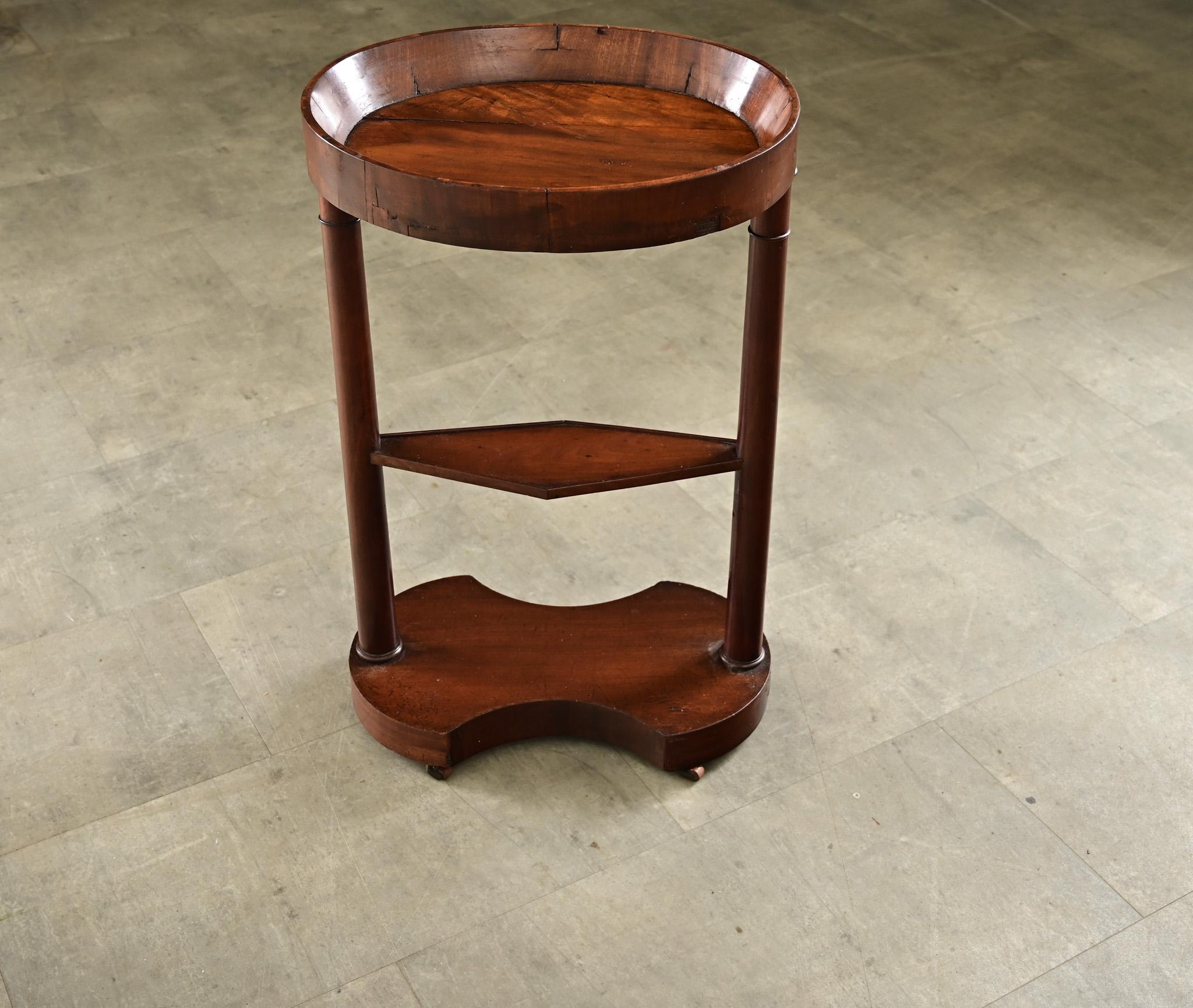 Etagere francese in mogano del XIX secolo in vendita 7