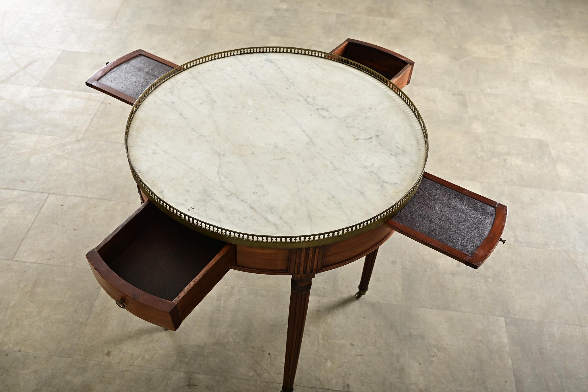 French 19th Century Mahogany Gueridon Bouillotte Table For Sale 1