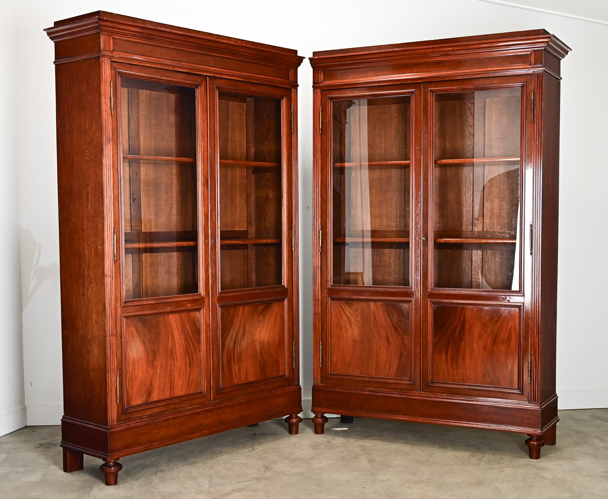 Bibliotheque francese del XIX secolo in mogano in stile Luigi XVI in vendita 5