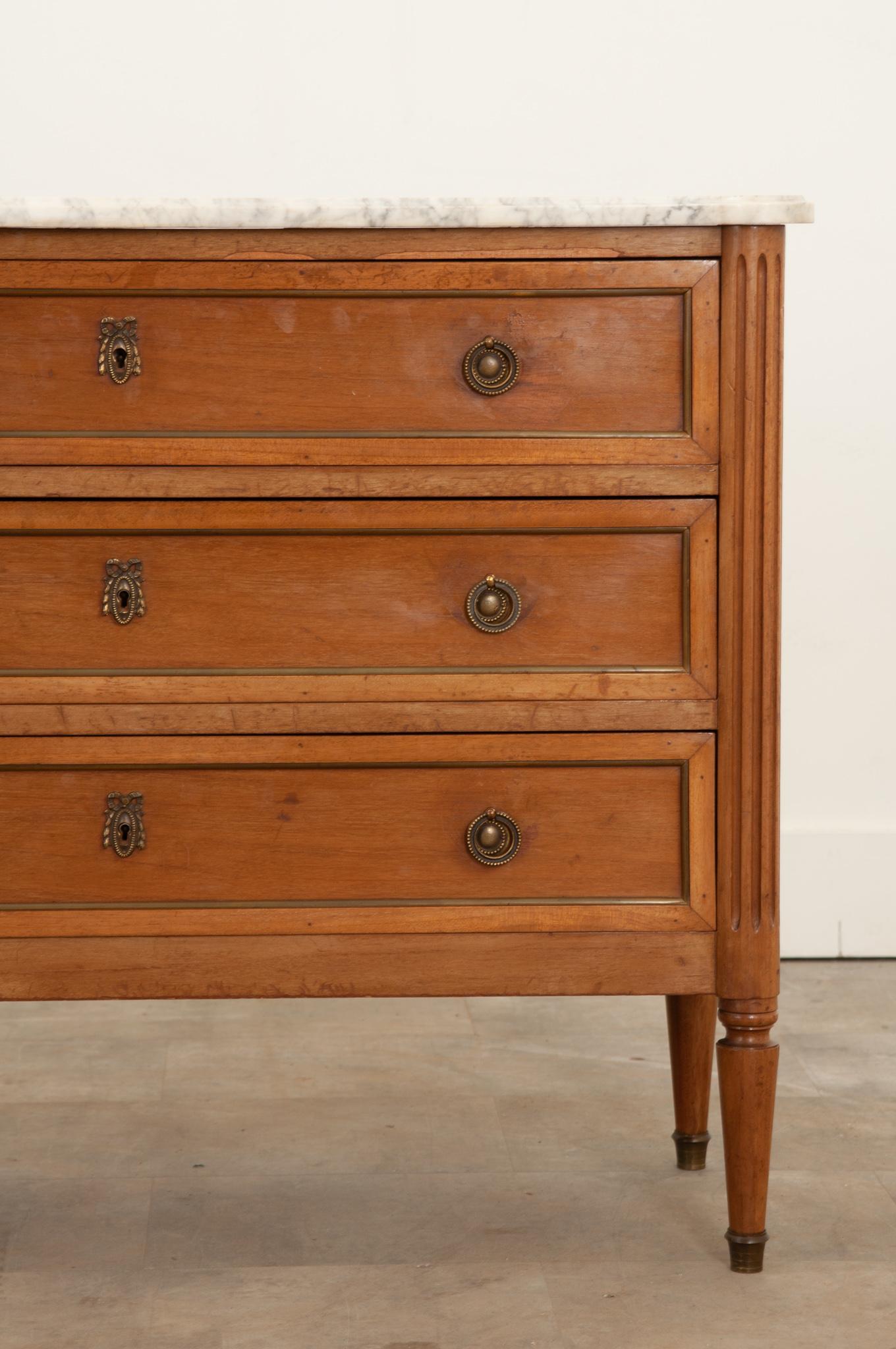 French 19th Century Mahogany Louis XVI Style Commode In Good Condition In Baton Rouge, LA