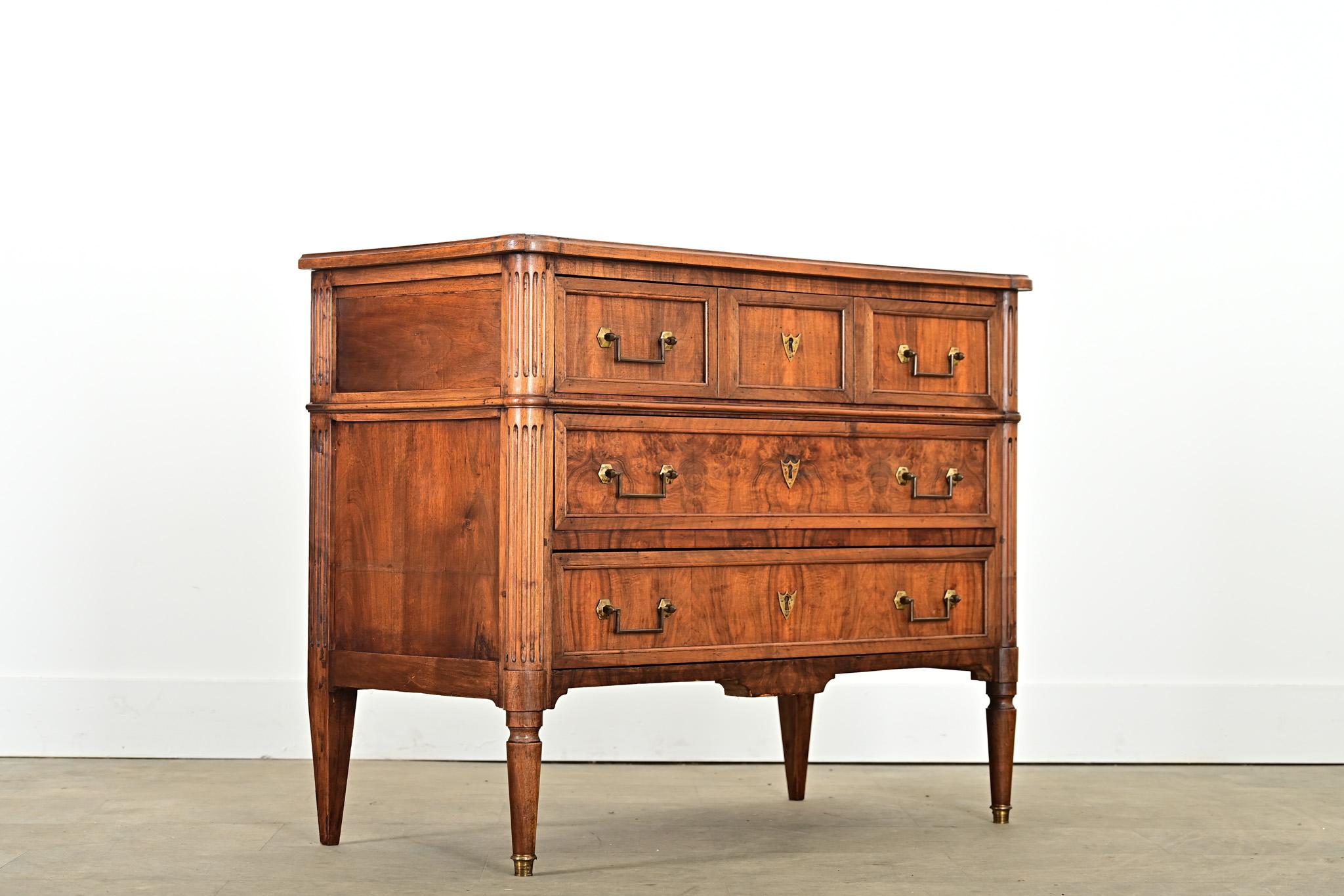 Ottone French 19th Century Mahogany Louis XVI Style Commode in vendita