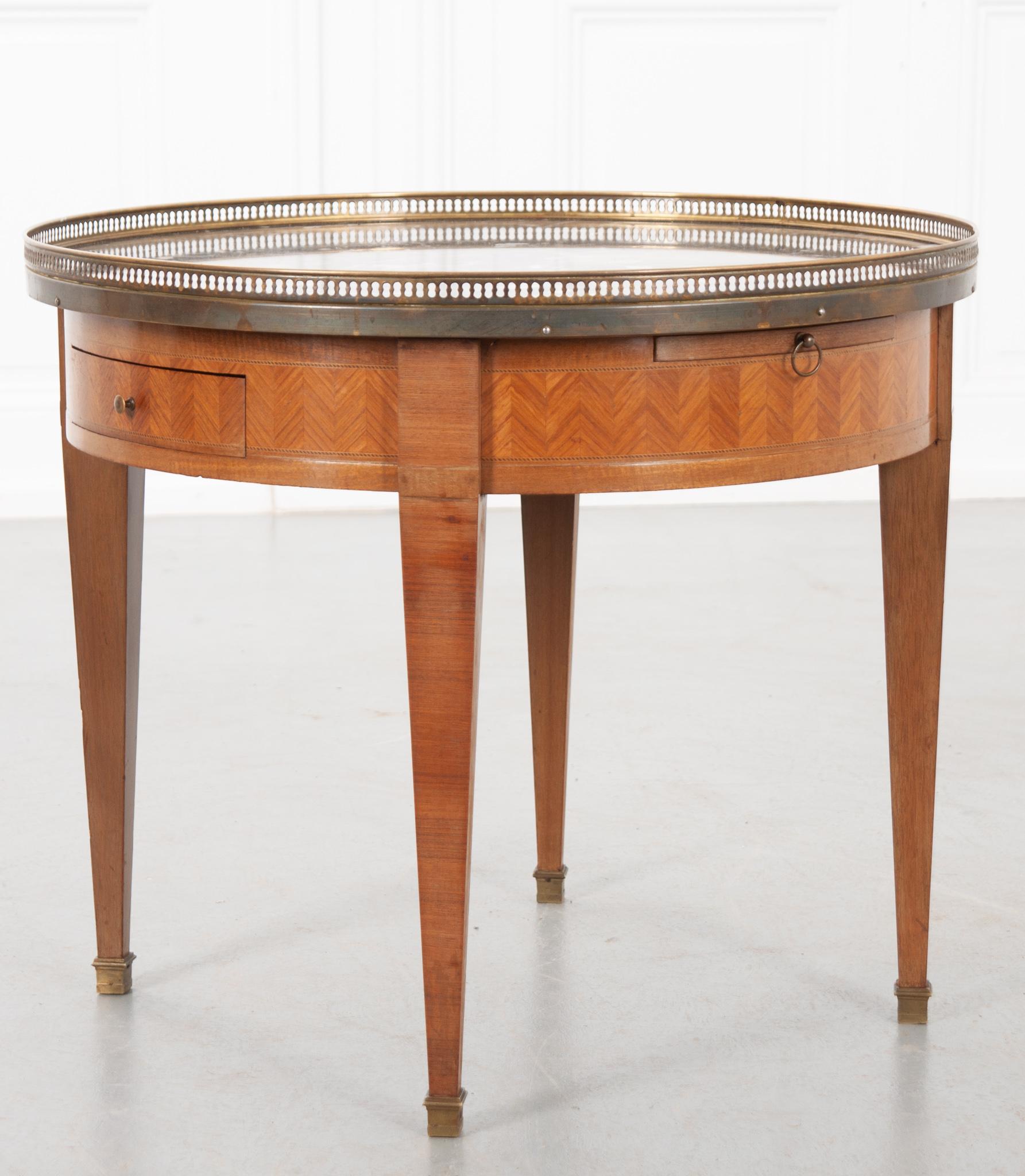 French 19th Century Mahogany Louis XVI-Style Guéridon Coffee Table 1