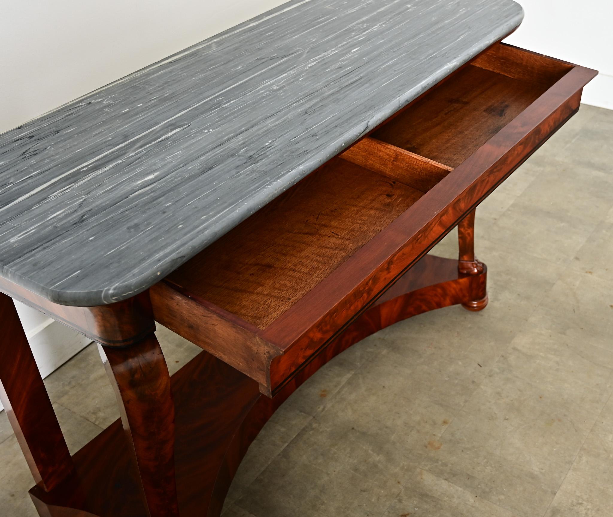Console di restauro francese del XIX secolo in mogano e marmo In condizioni buone in vendita a Baton Rouge, LA