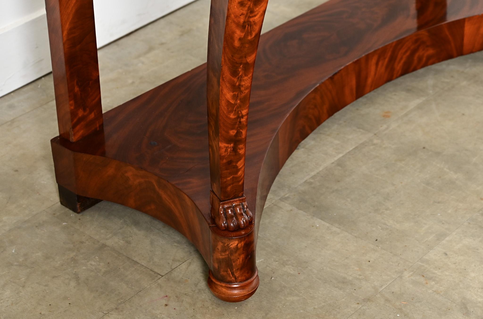 Console di restauro francese del XIX secolo in mogano e marmo in vendita 2