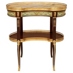 Mesa auxiliar francesa del siglo XIX de caoba, ormolu, porcelana de Sévres y mármol