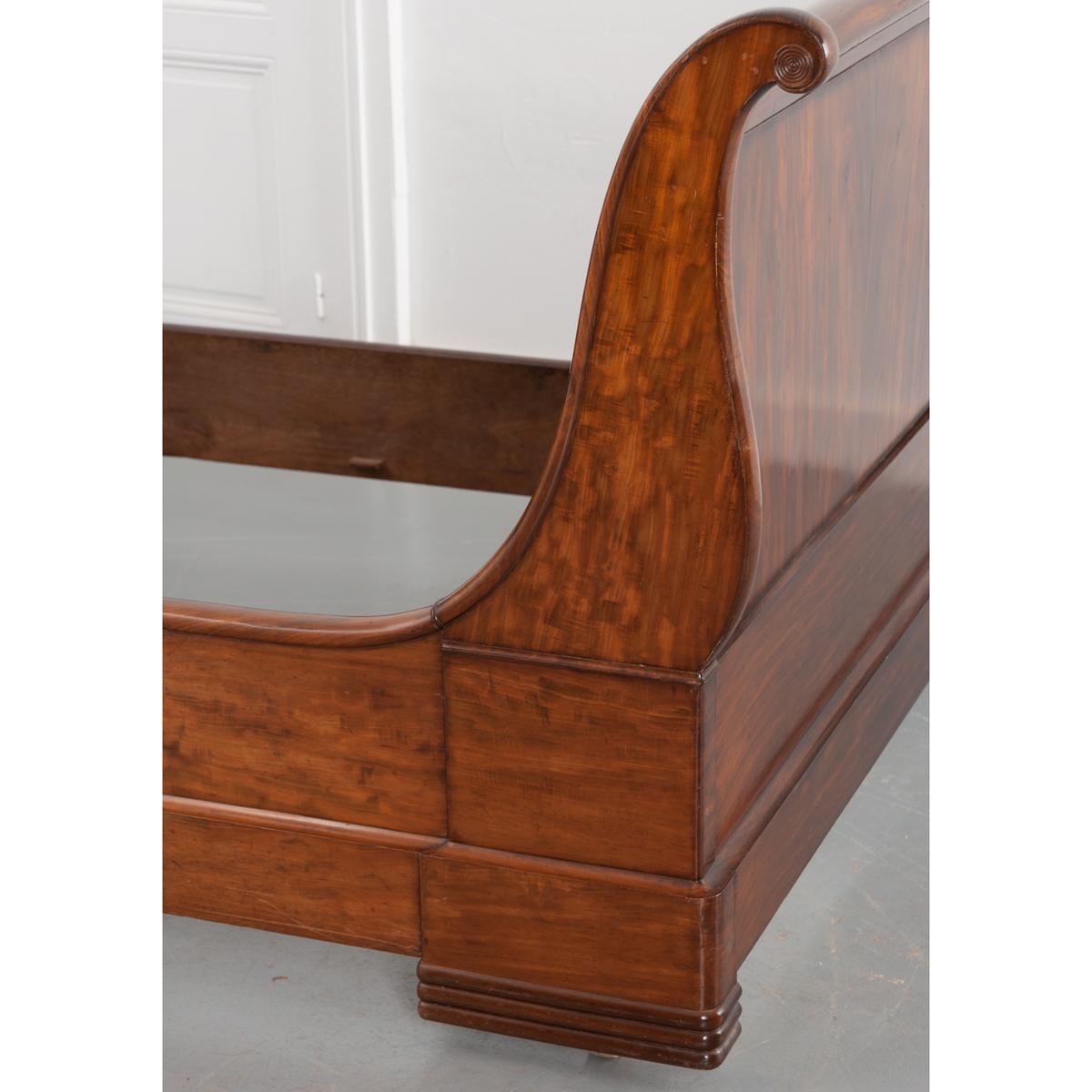 French 19th Century Mahogany Sleigh Bed 7