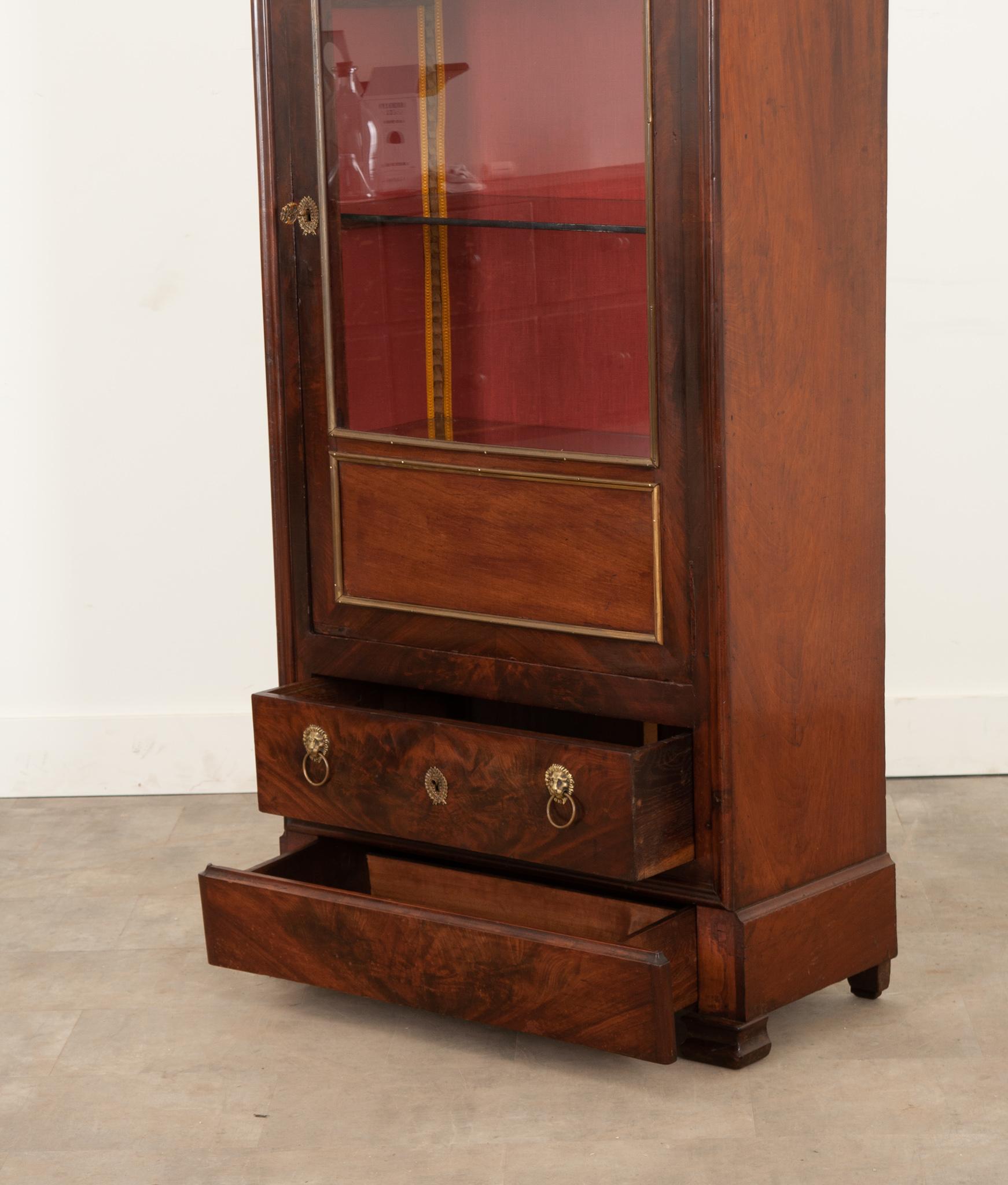 French 19th Century Mahogany Vitrine For Sale 4