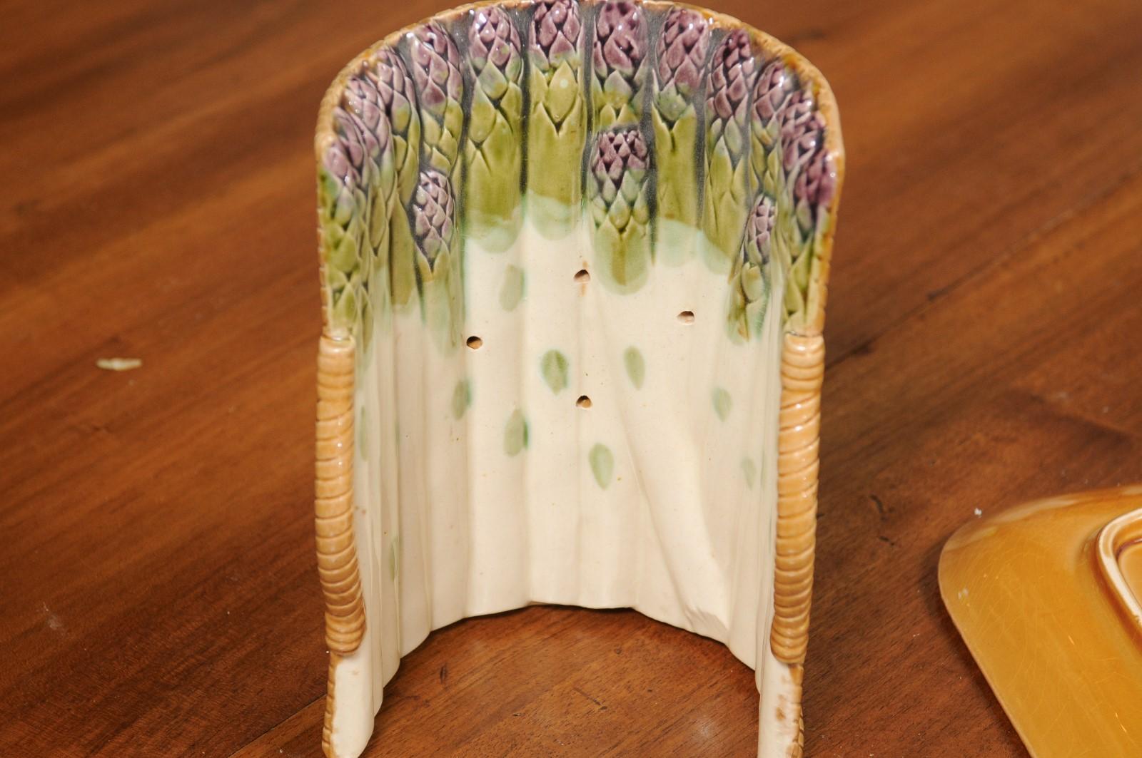 French 19th Century Majolica Asparagus Tray with Cradle and Wicker Motif For Sale 9