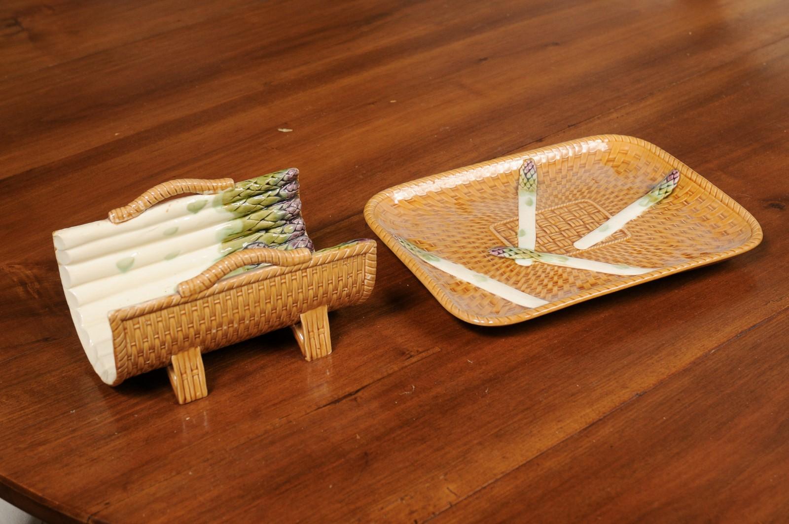 French 19th Century Majolica Asparagus Tray with Cradle and Wicker Motif For Sale 3