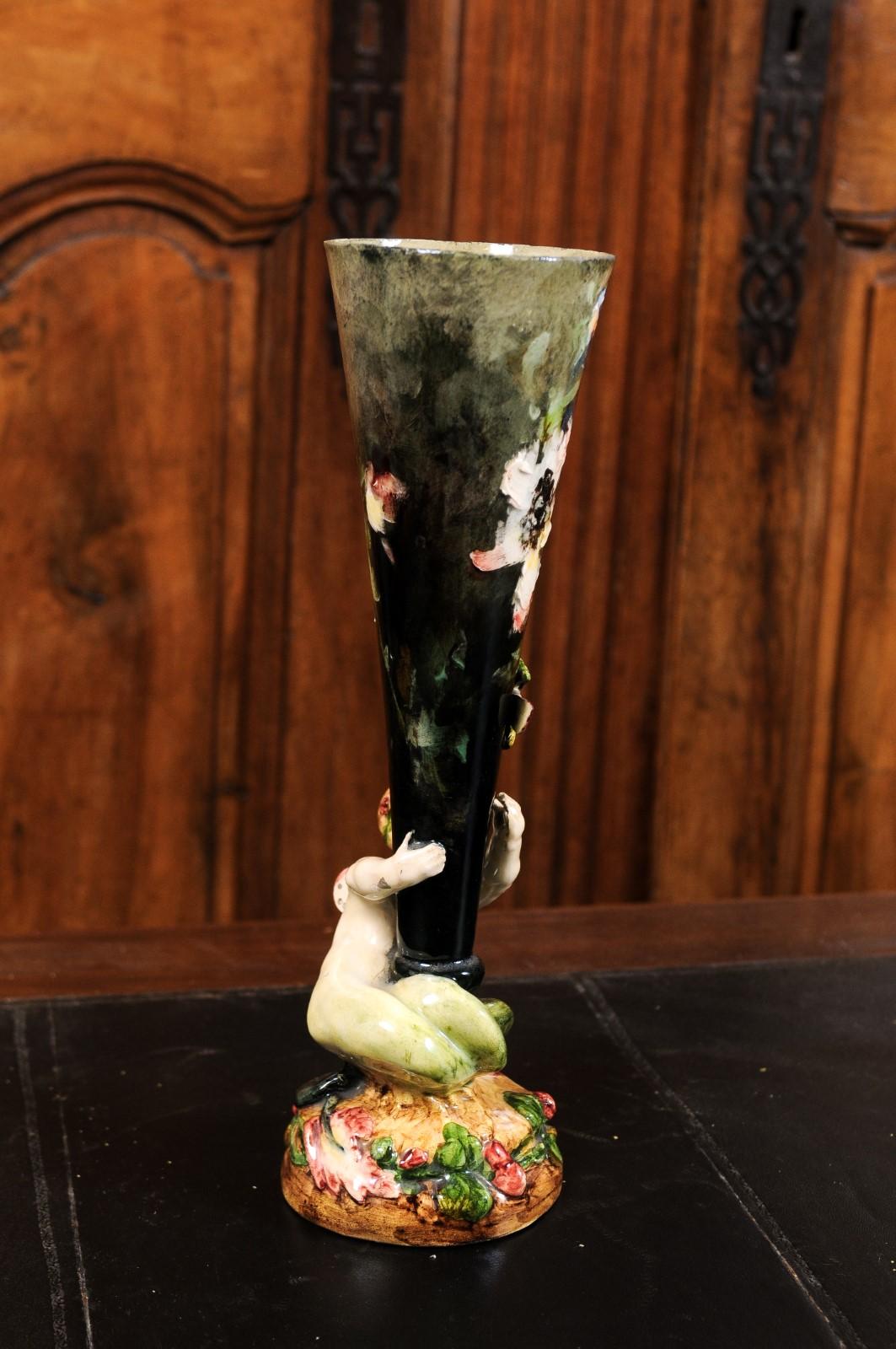 French 19th Century Majolica Flower Vase from Montigny-sur-Loing with Cherub In Good Condition In Atlanta, GA