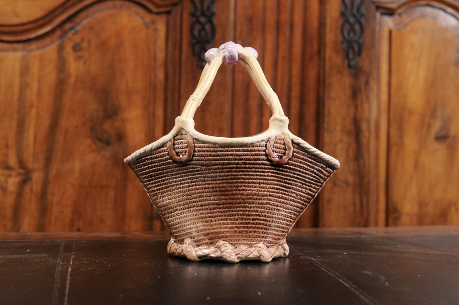 French 19th Century Majolica Porcelain Wicker Style Basket with Pink Glaze In Good Condition In Atlanta, GA
