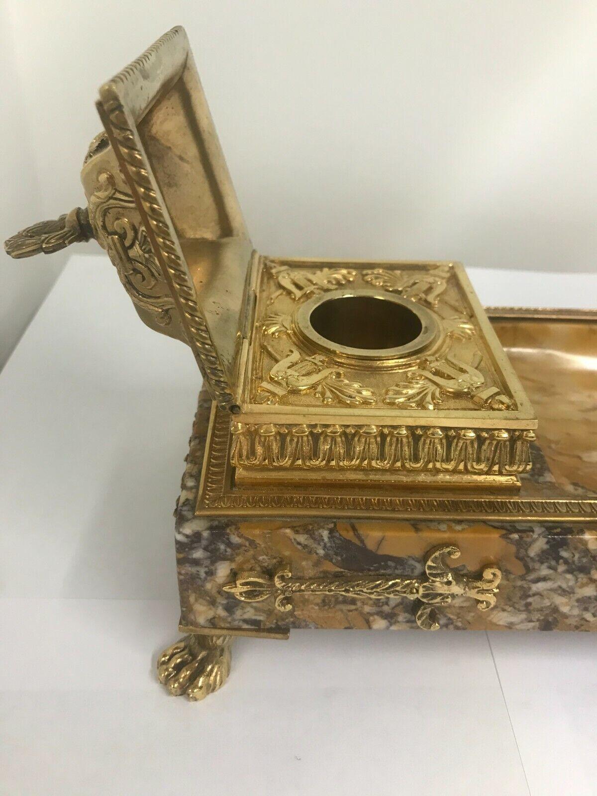 French 19th Century Marble and Bronze Inkwell and Blotter For Sale 1