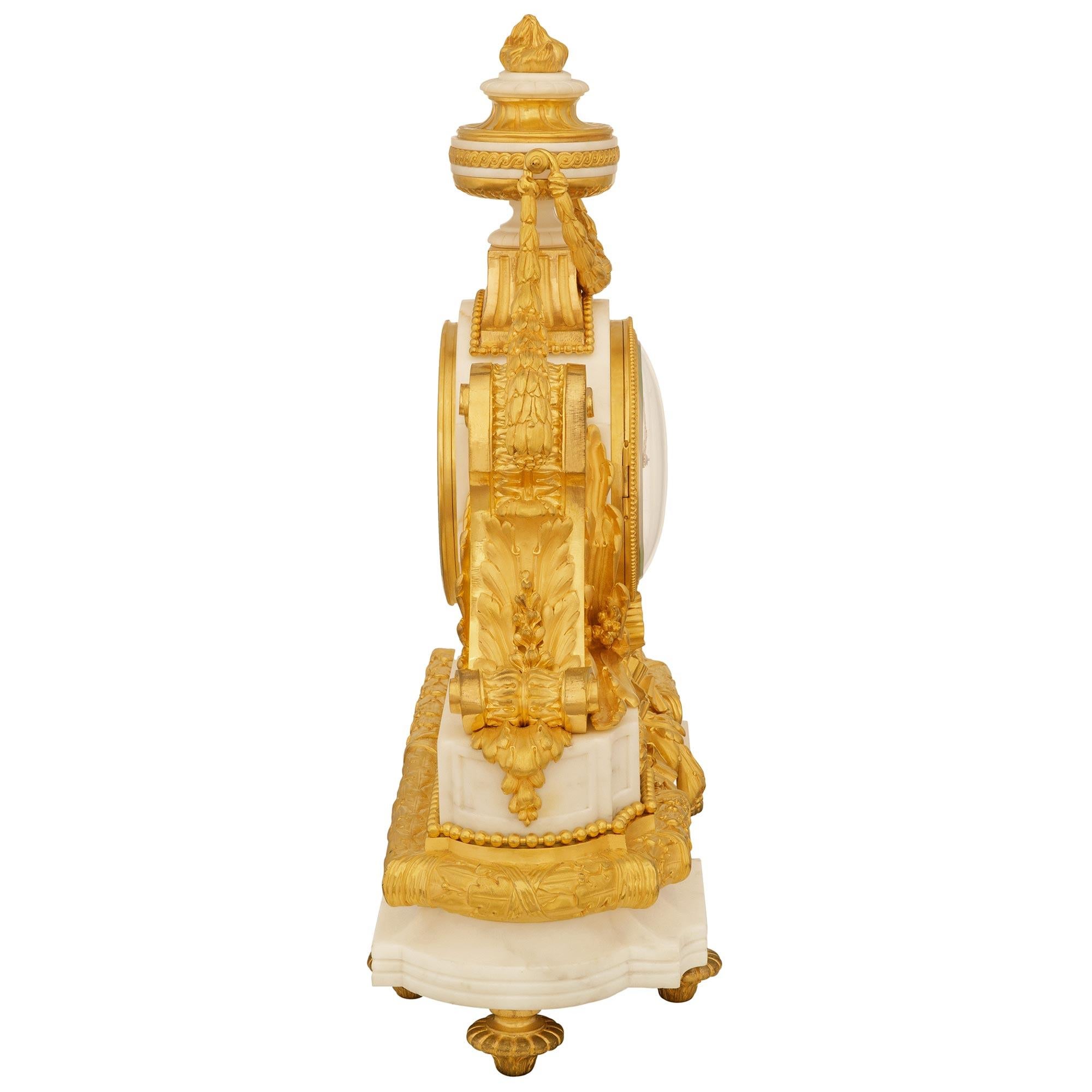 French 19th century Marble and Ormolu clock, by Chaumont & Languereau In Good Condition For Sale In West Palm Beach, FL