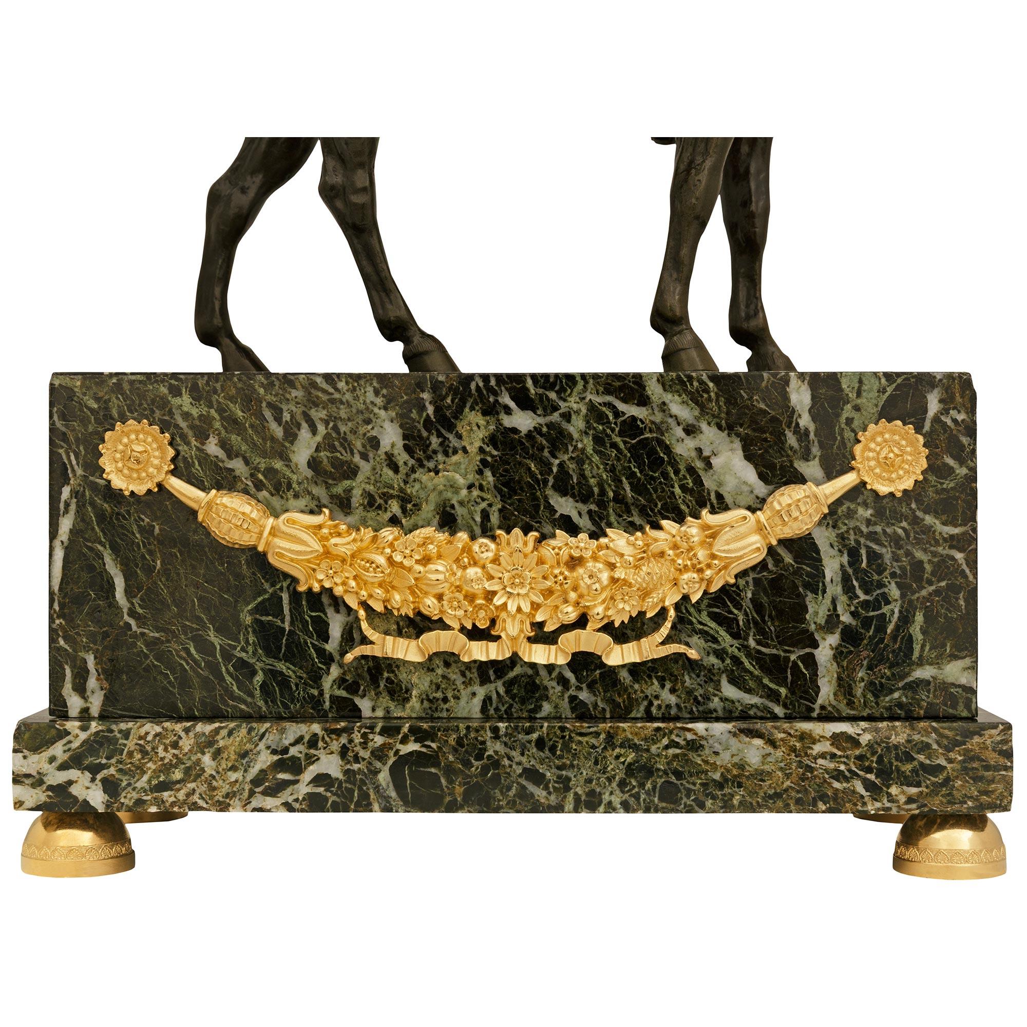 Französische Marmor-, Ormolu- und Bronzestatue von Napoleon aus dem 19. im Angebot 3