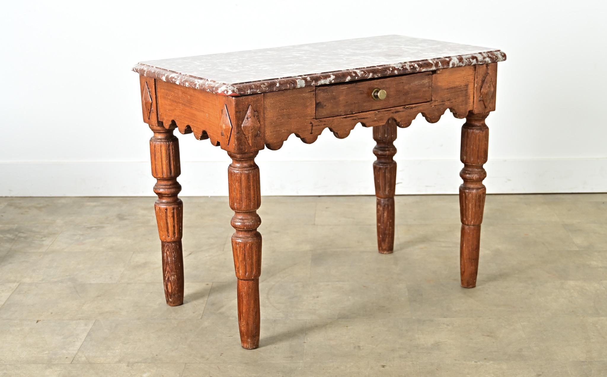 Sculpté Table de boucherie française du 19ème siècle à plateau de marbre en vente