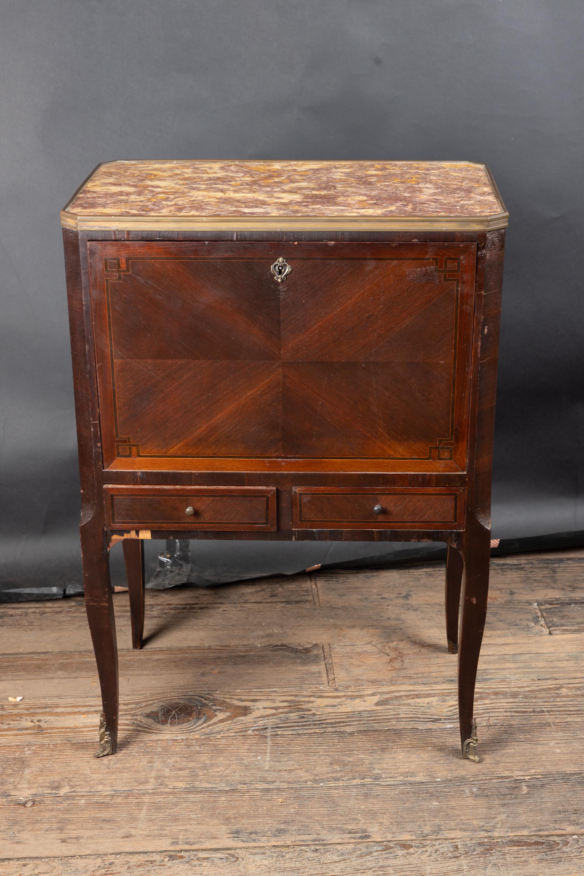 Français Secretaire a Abbatant en marbre du 19eme siecle, bureau a chute en vente