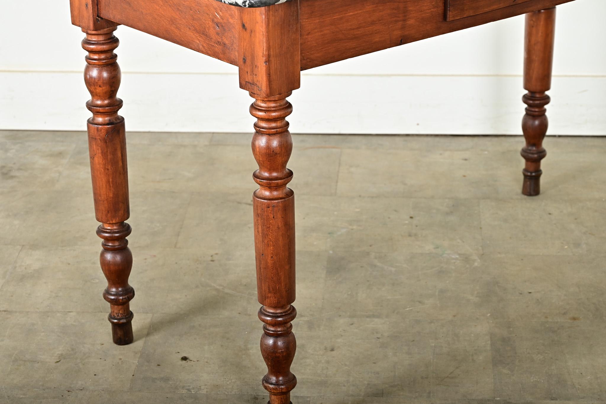 XIXe siècle Table de boulangerie française du 19e siècle en marbre et noyer