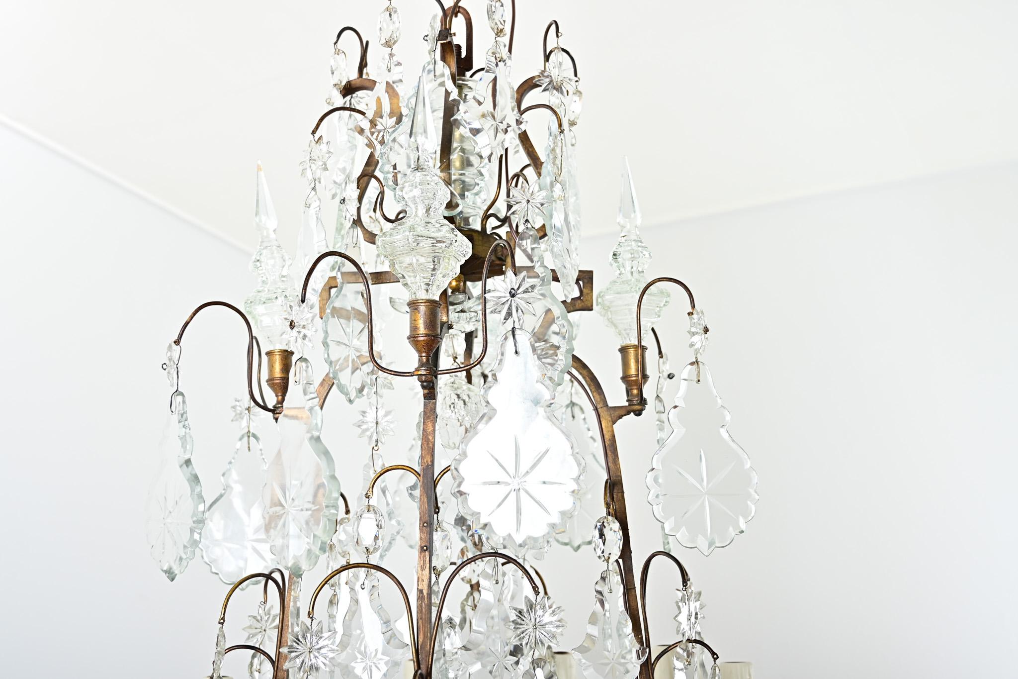 French 19th Century Massive Crystal Chandelier For Sale 1