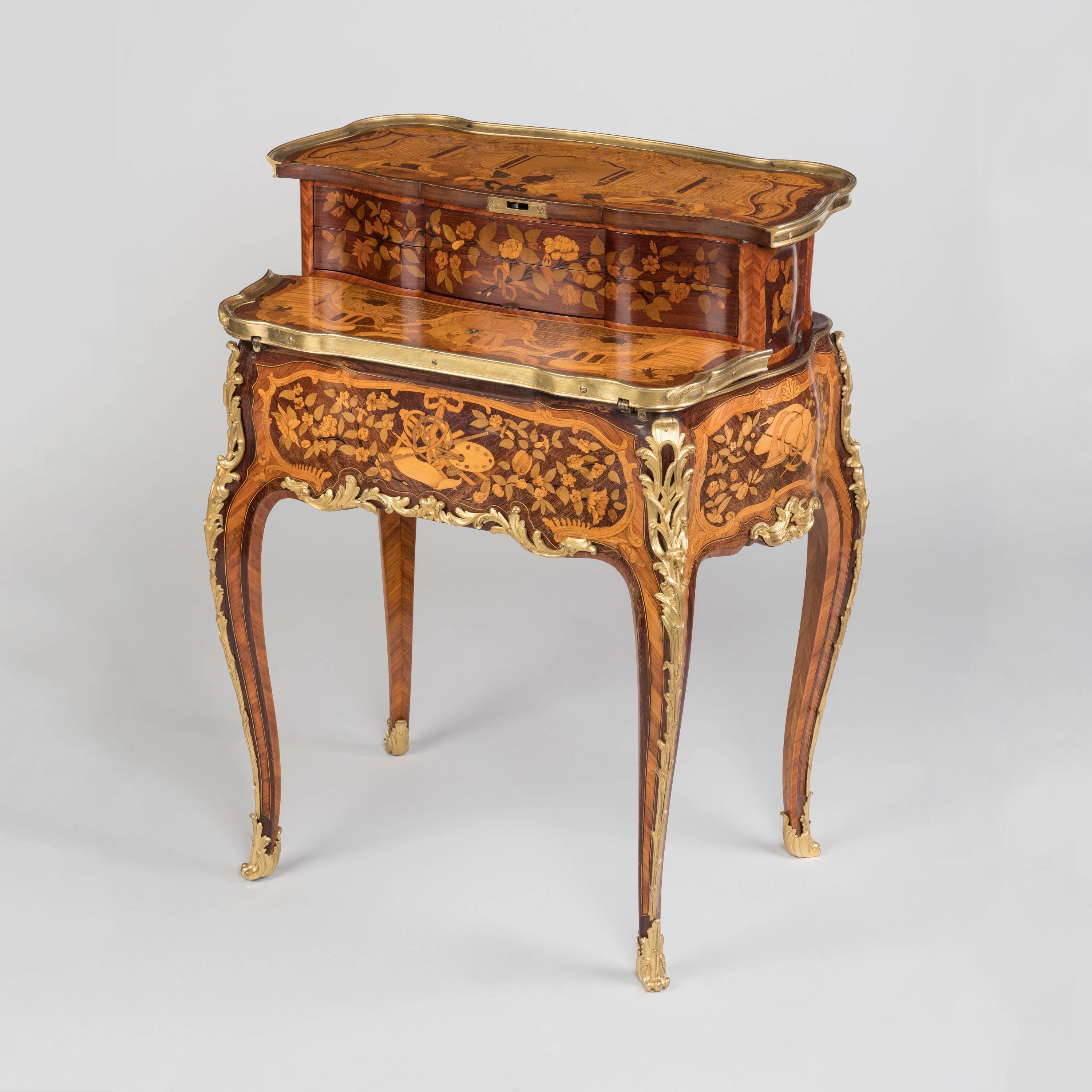Louis XV Table mécanique à la Bourgogne du 19e siècle, à la manière d'Oeben en vente