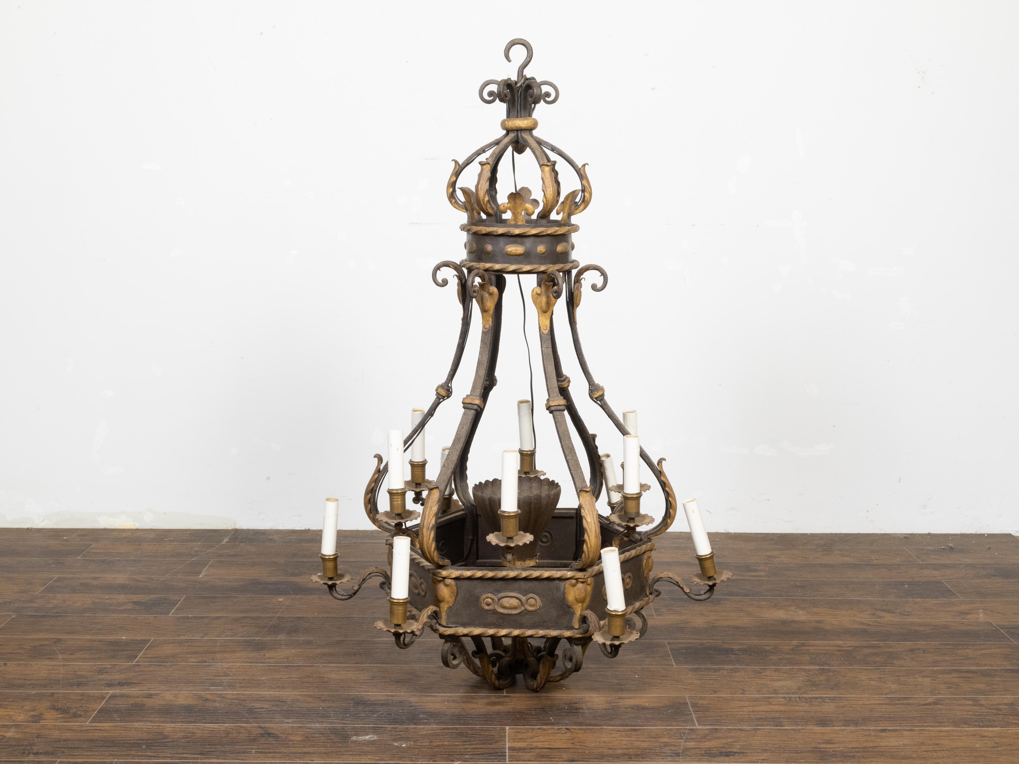 French 19th Century Metal 12-Light Crown Chandelier with Gilded Accents In Good Condition For Sale In Atlanta, GA