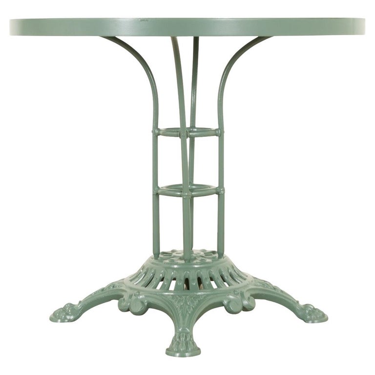 French 19th Century Metal Bistro Table For Sale at 1stDibs
