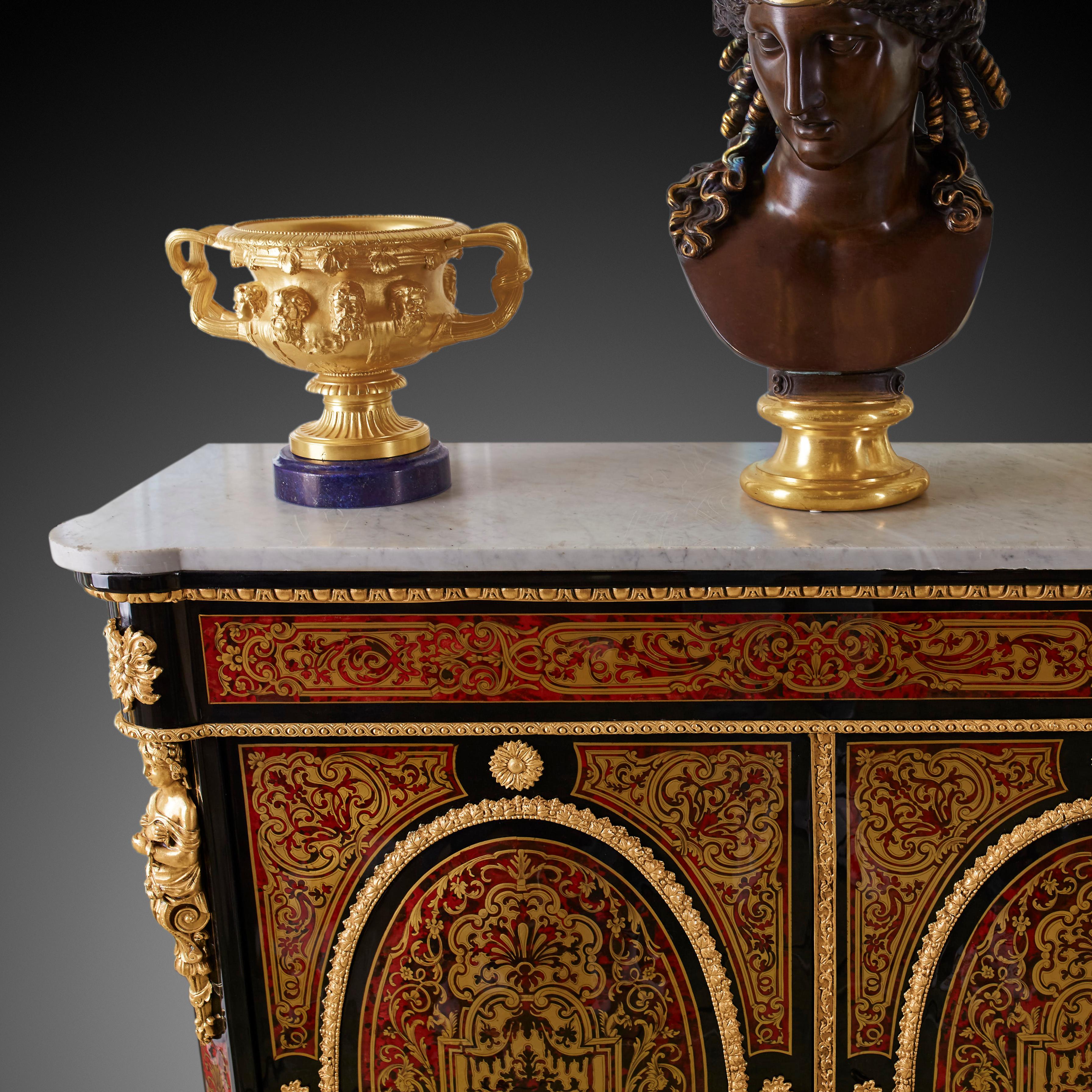 Französischer Schrank Napoleon III. des 19. Jahrhunderts, Stil Boulle im Angebot 3