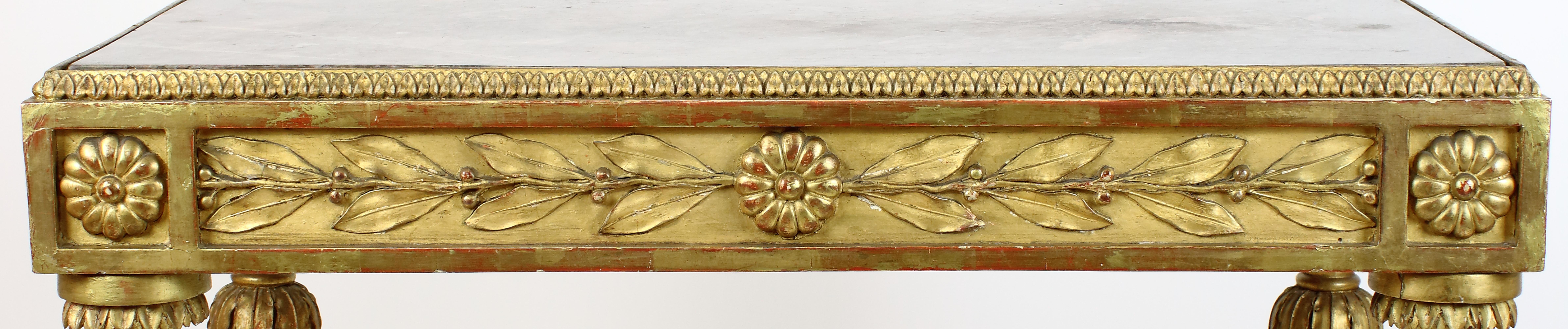 Table centrale en bois doré du XIXe siècle de style Napoléon III / Louis XVI en vente 3