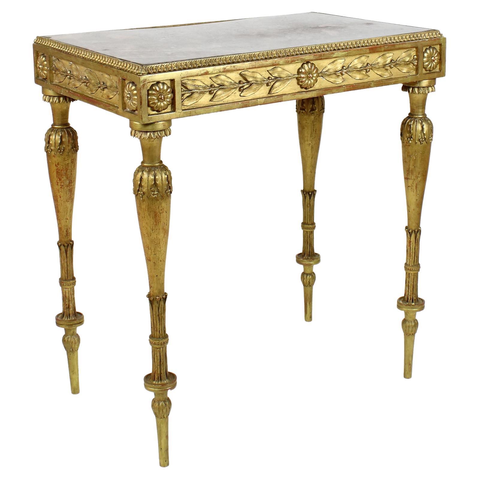 Table centrale en bois doré du XIXe siècle de style Napoléon III / Louis XVI