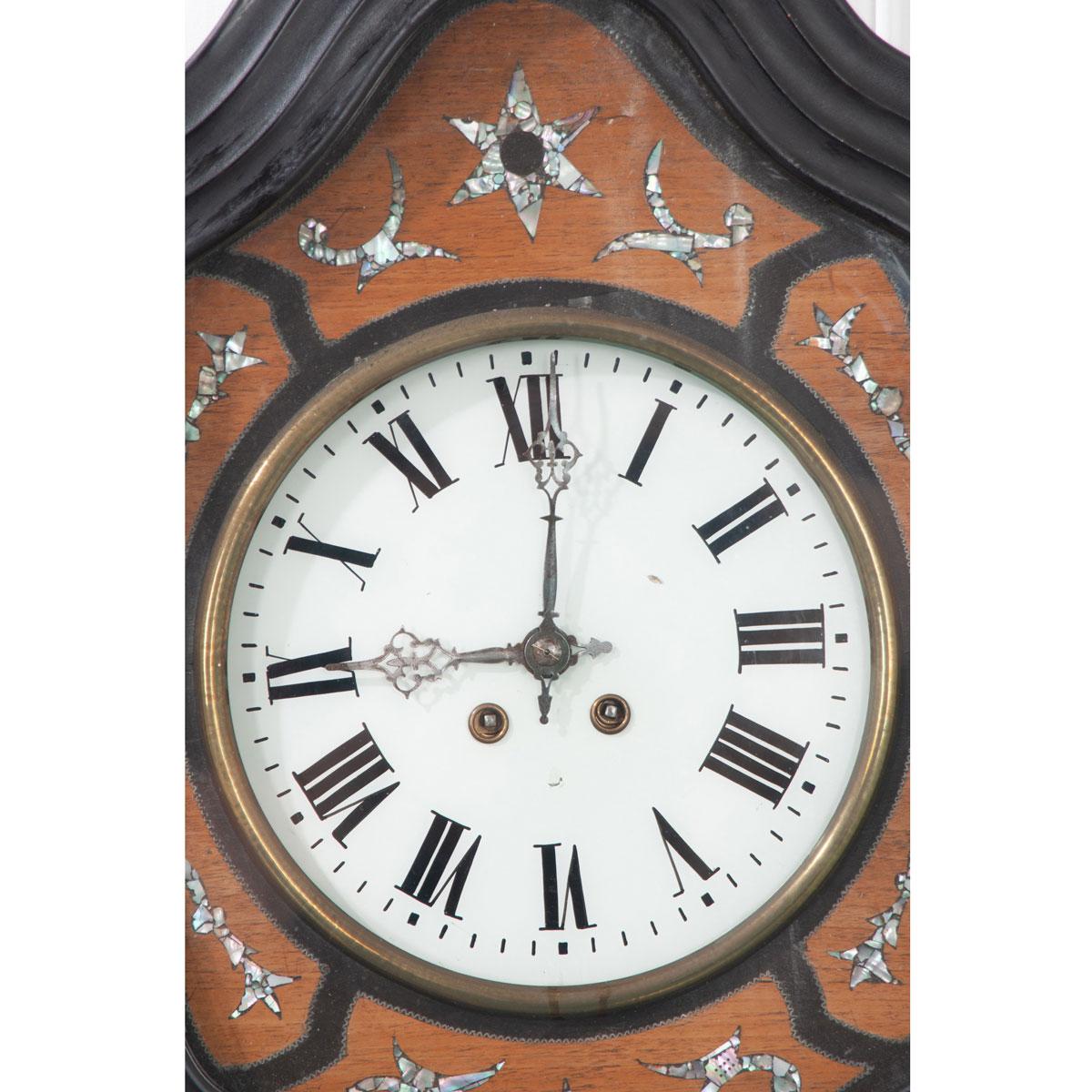Horloge murale française du 19ème siècle Napoléon III incrustée de nacre Bon état - En vente à Baton Rouge, LA