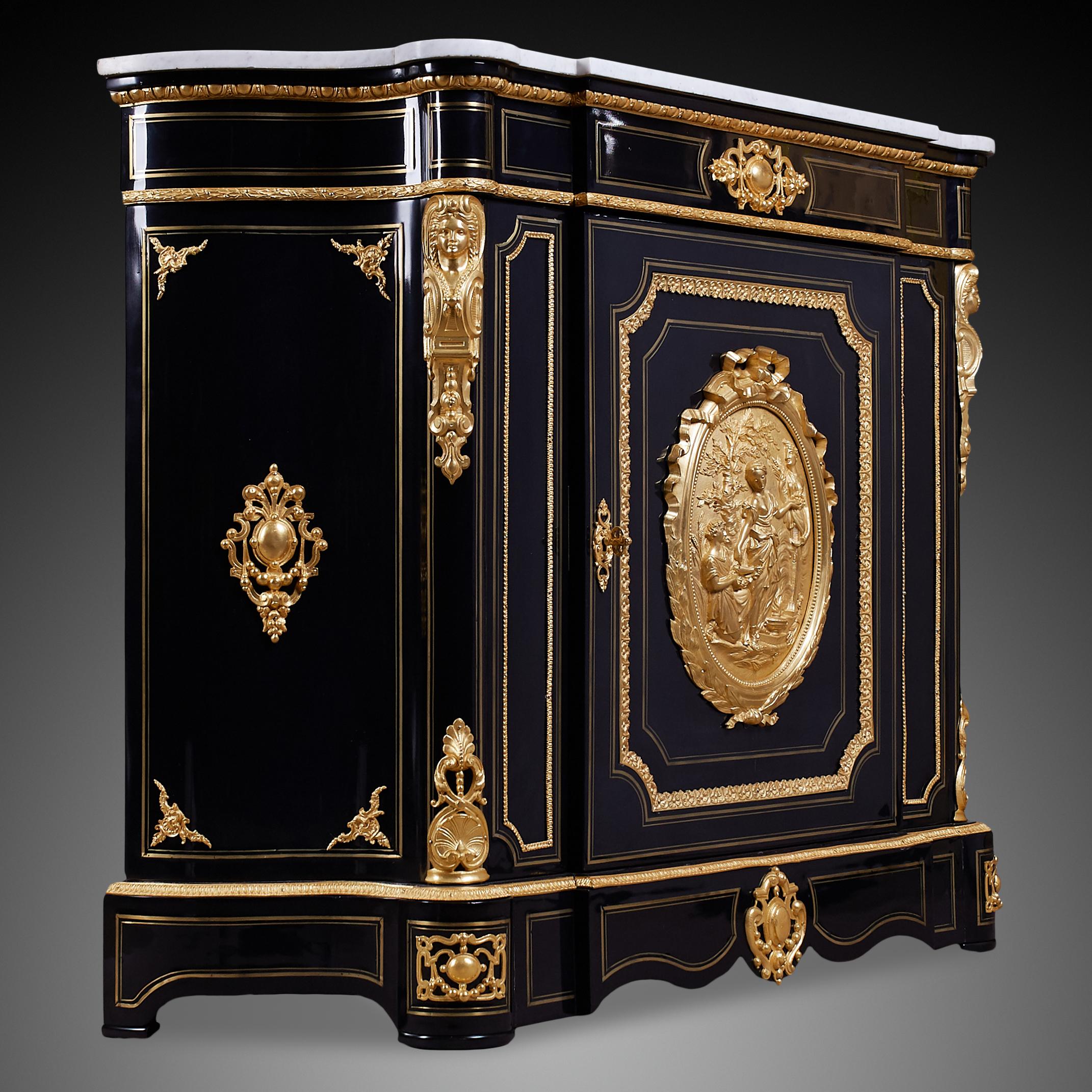 French 19th Century Napoleon III Period cabinet. This cabinet is after very good quality renovation.
