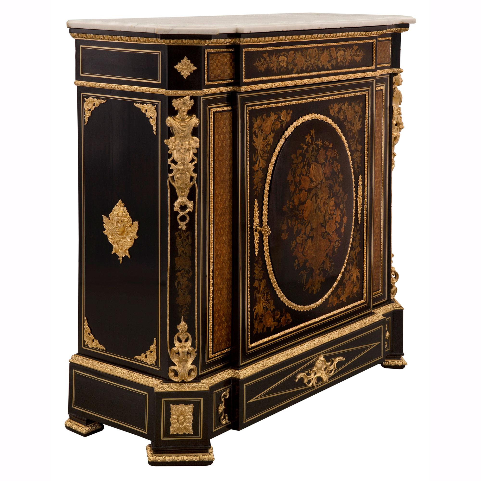 French 19th Century Napoleon III Period Cabinet In Good Condition For Sale In West Palm Beach, FL