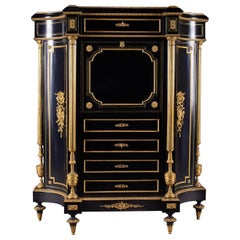 Französischer Schrank aus der Zeit Napoleons III. des 19. Jahrhunderts