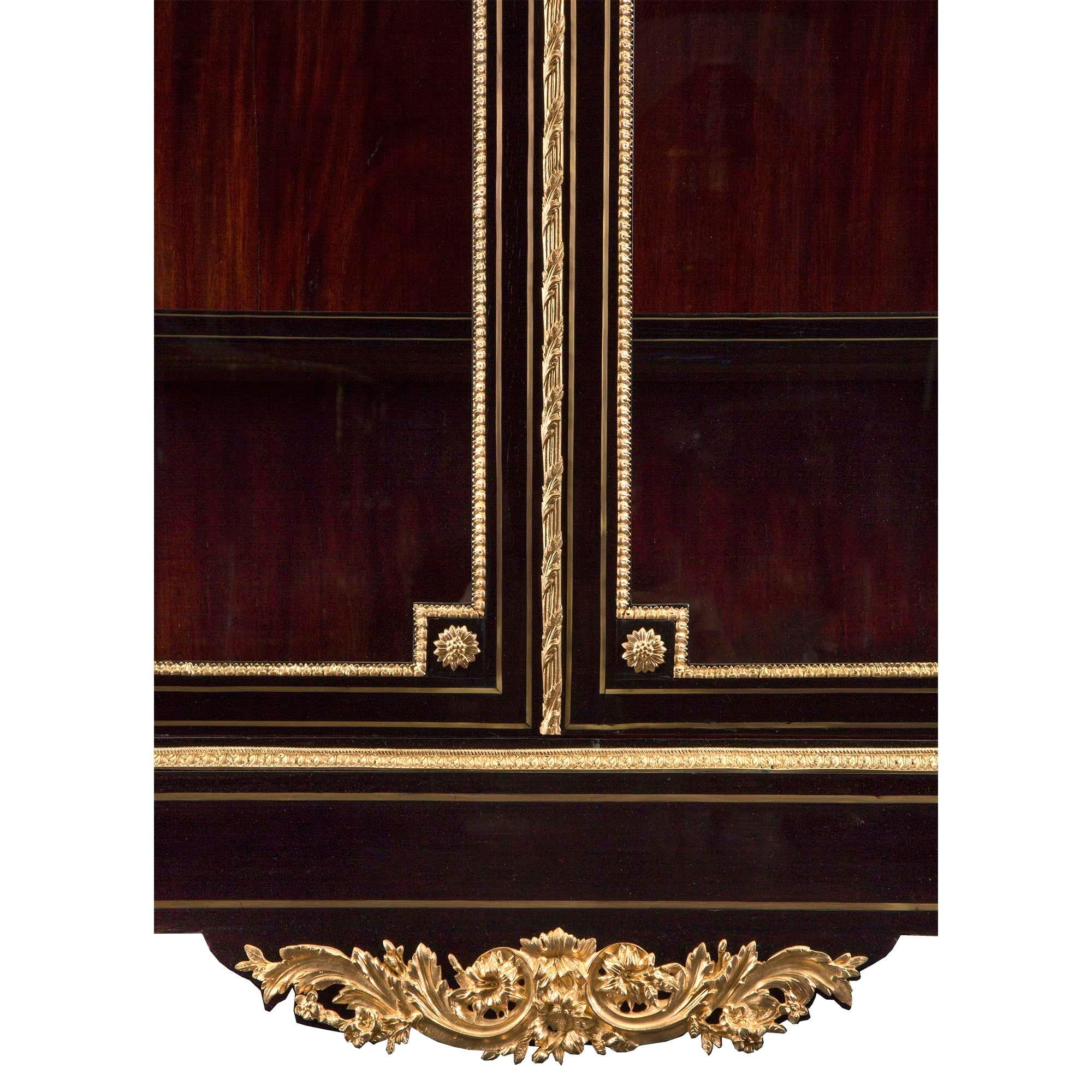French 19th Century Napoleon III Period Ebony, Brass and Ormolu Boulle Vitrine For Sale 3