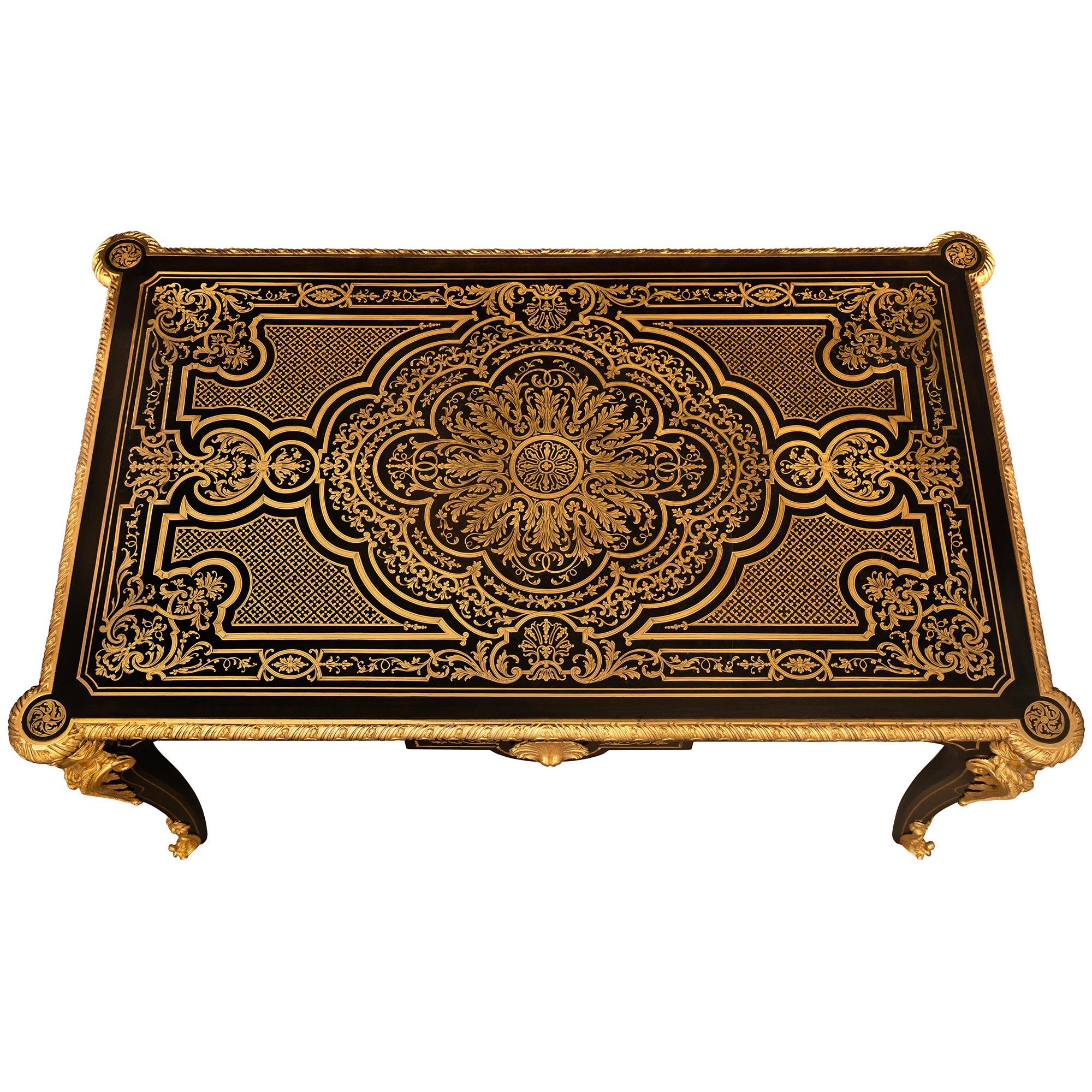 Scrivania francese del XIX secolo del periodo Napoleone III in ebano, ottone e ormolu in vendita 6