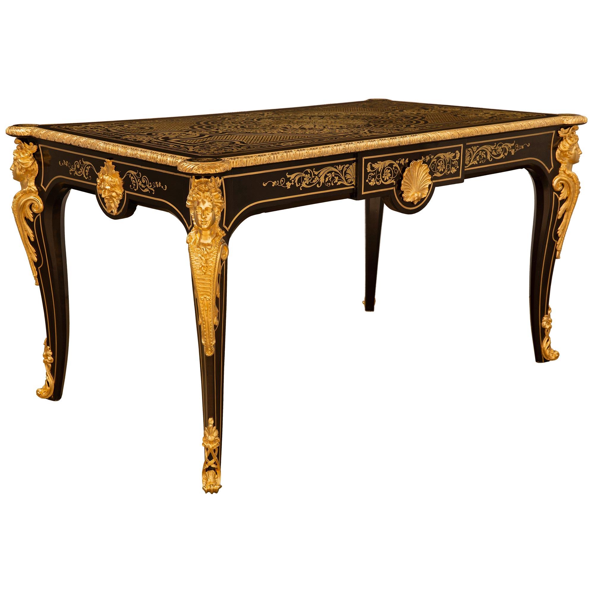 Francese Scrivania francese del XIX secolo del periodo Napoleone III in ebano, ottone e ormolu in vendita